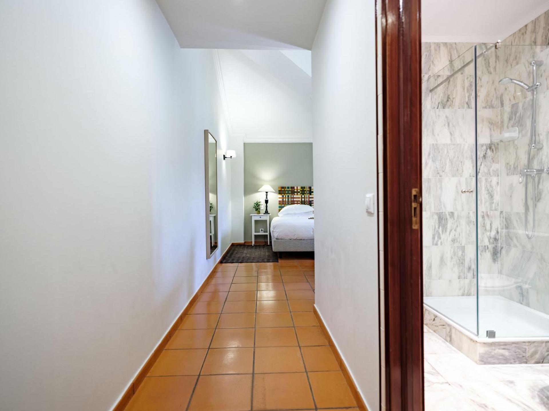 Prestige Double or Twin Room - Photo 7