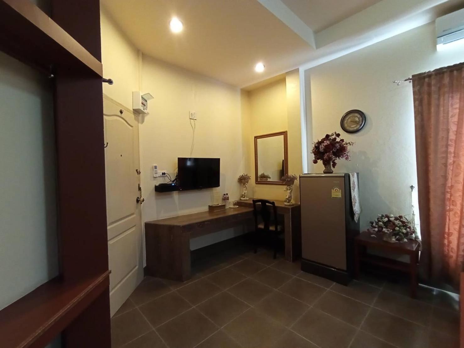 Standard Triple Room - Photo 2