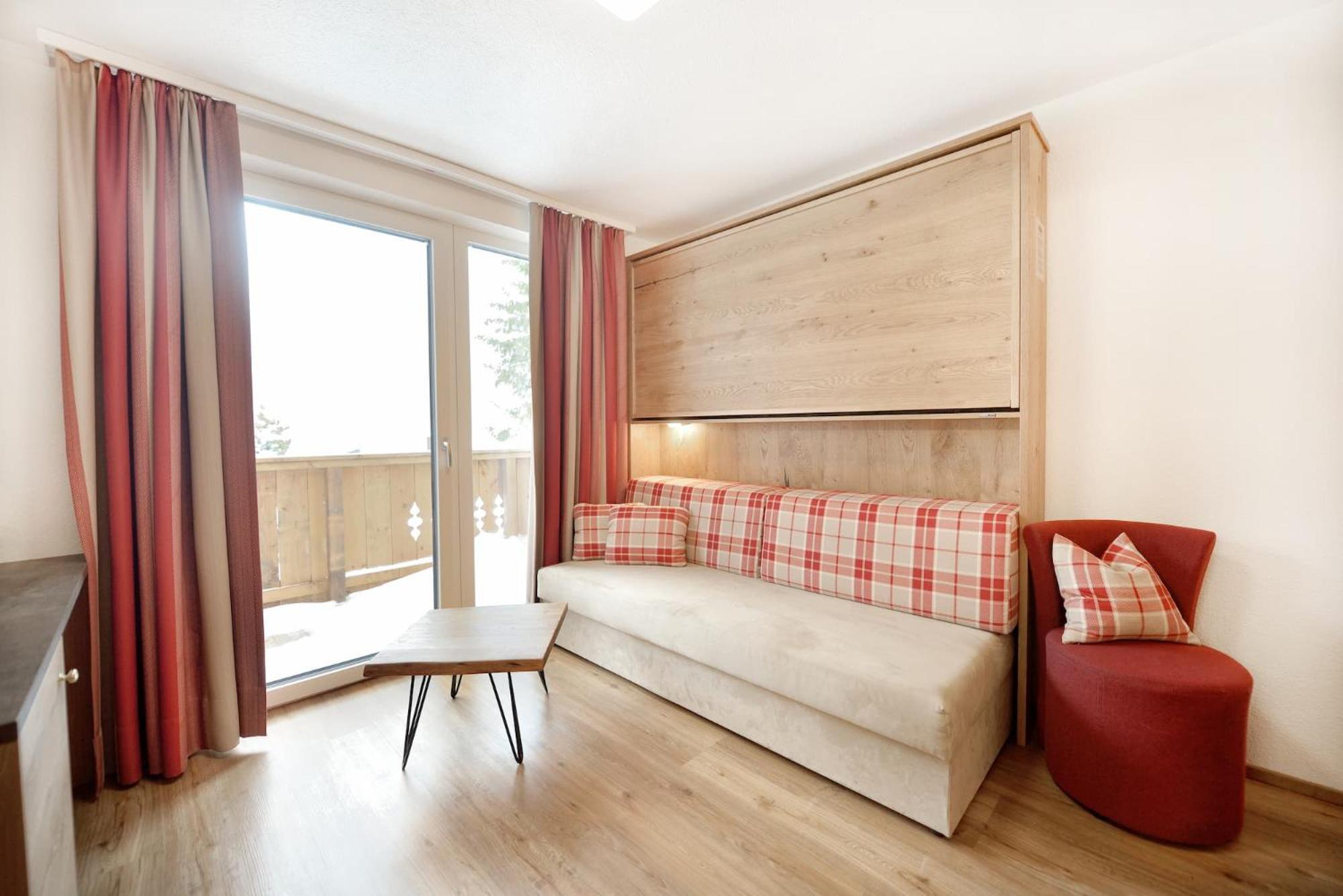 Junior Suite with Balcony photo 1