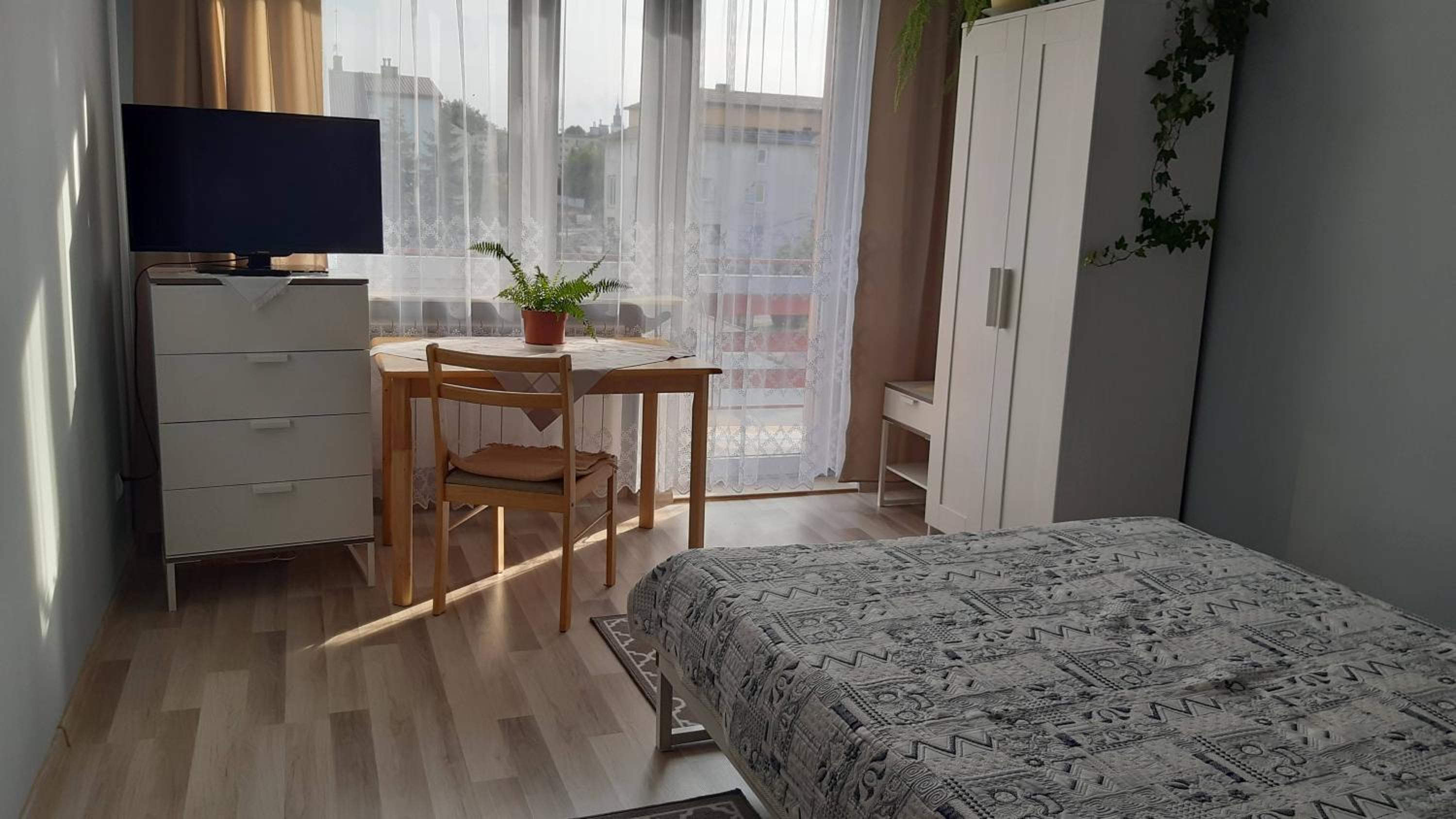 Double Room with Balcony - Photo 7
