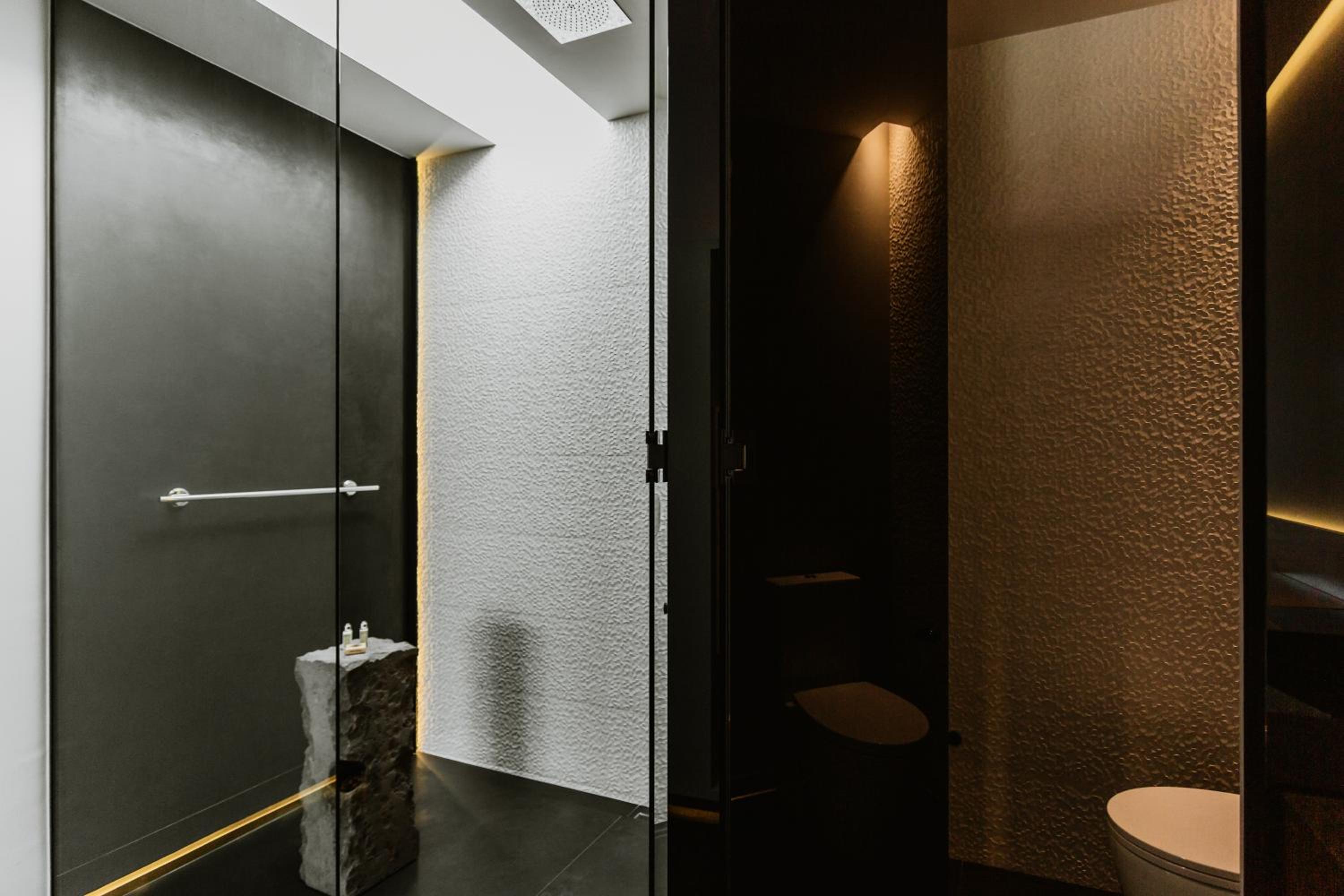 Deluxe Room - Photo 2