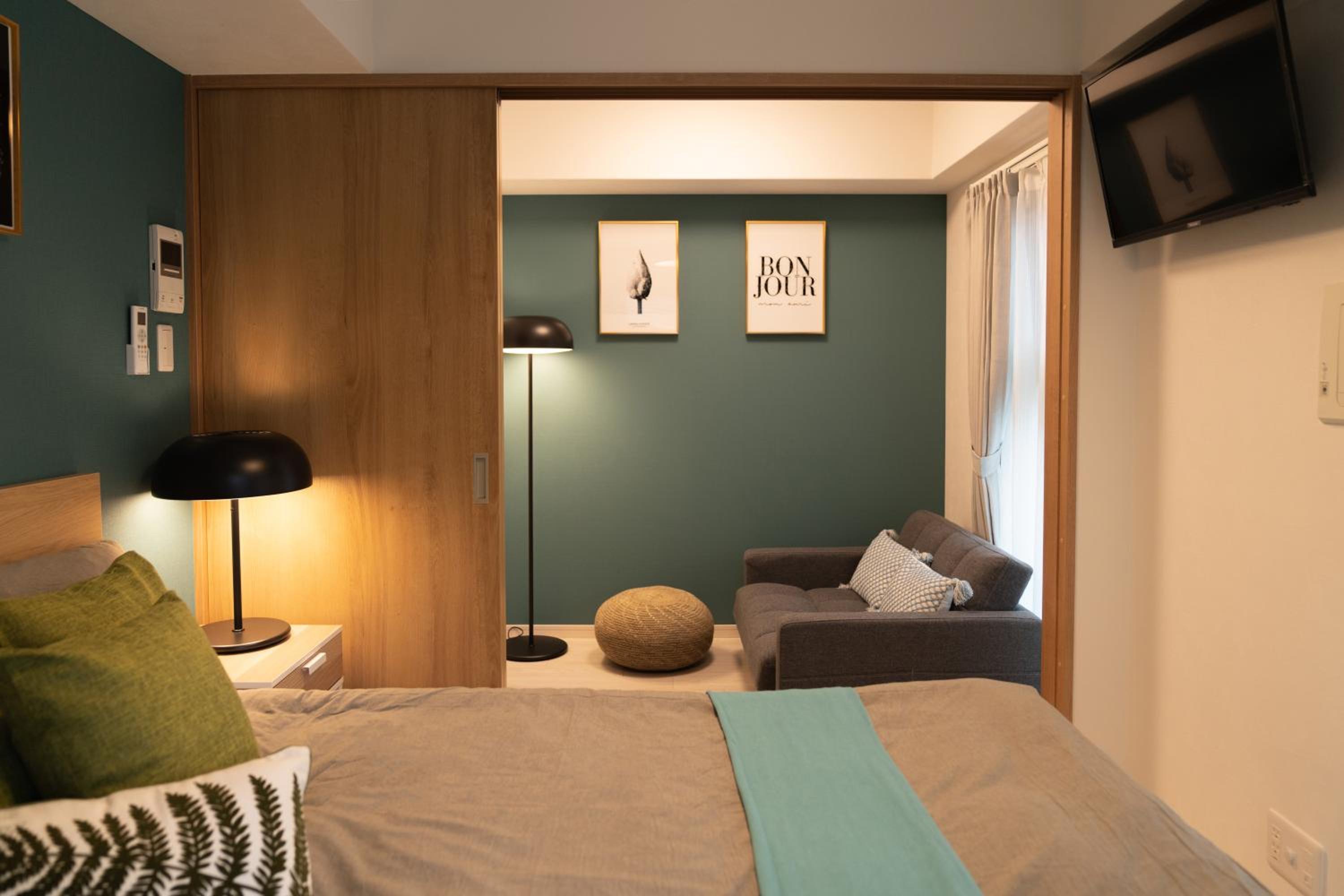 One-Bedroom Apartment