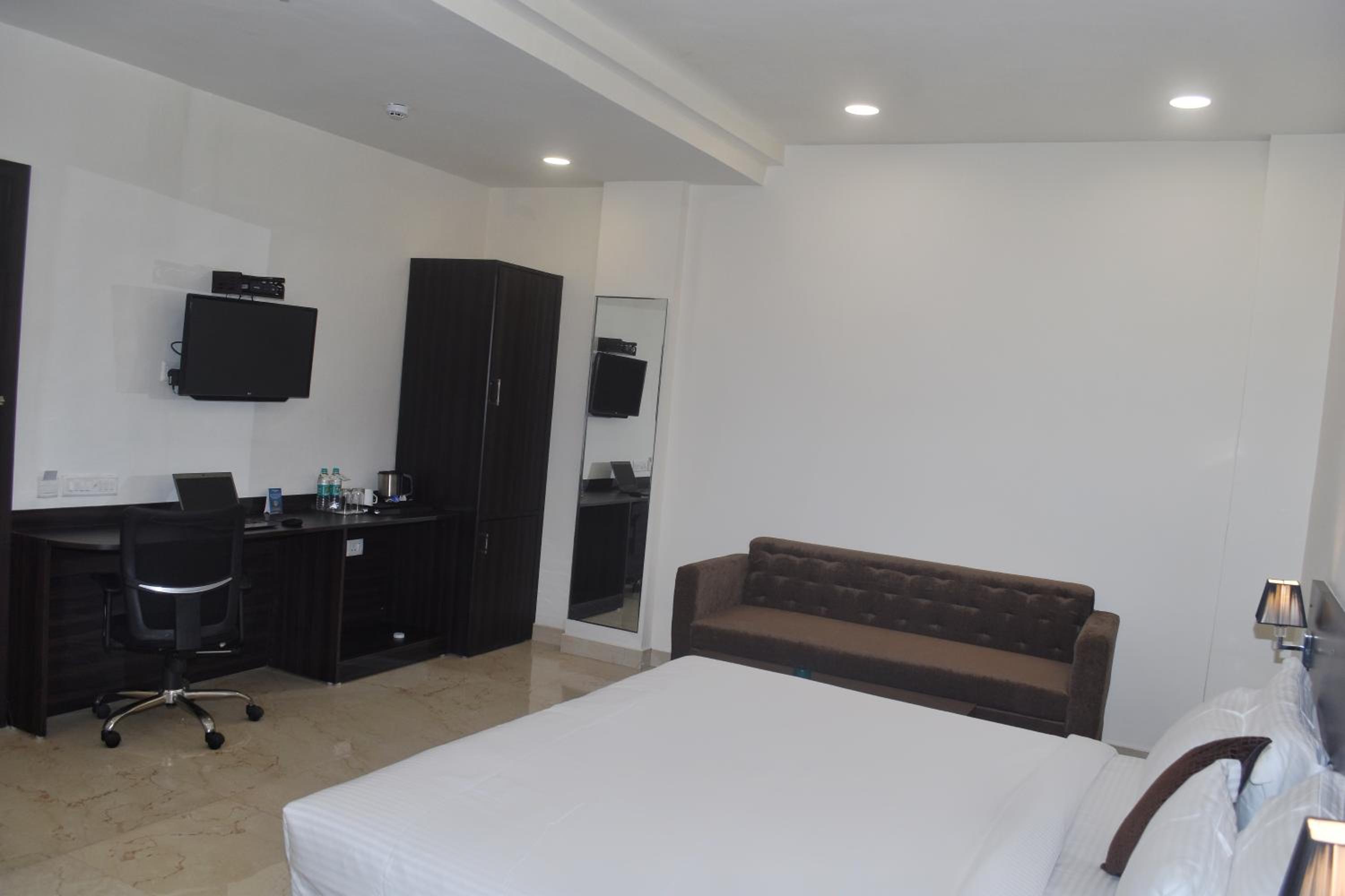 Superior King Room