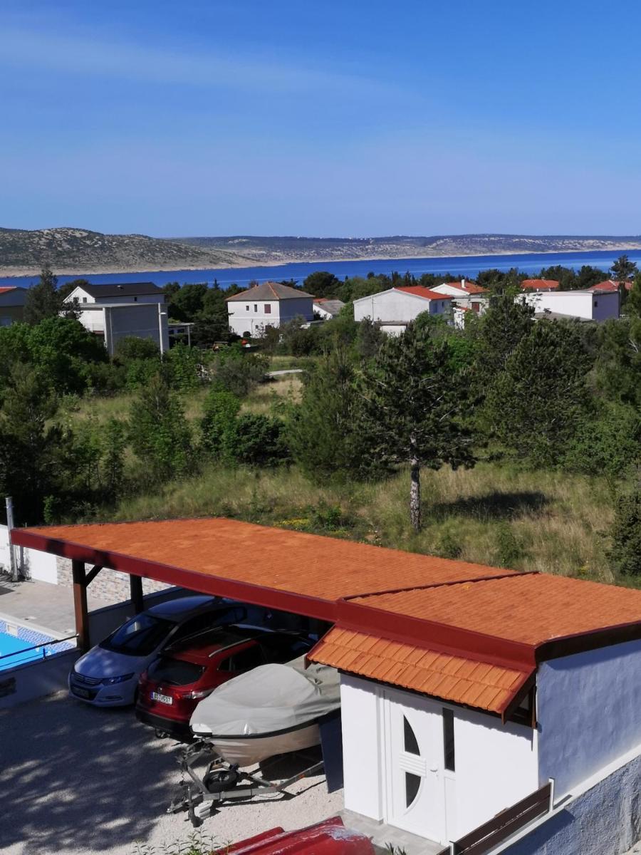 Apartment with Terrace photo 3