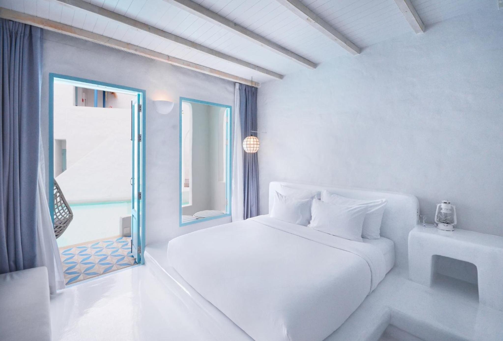 Double or Twin Room with Pool Access