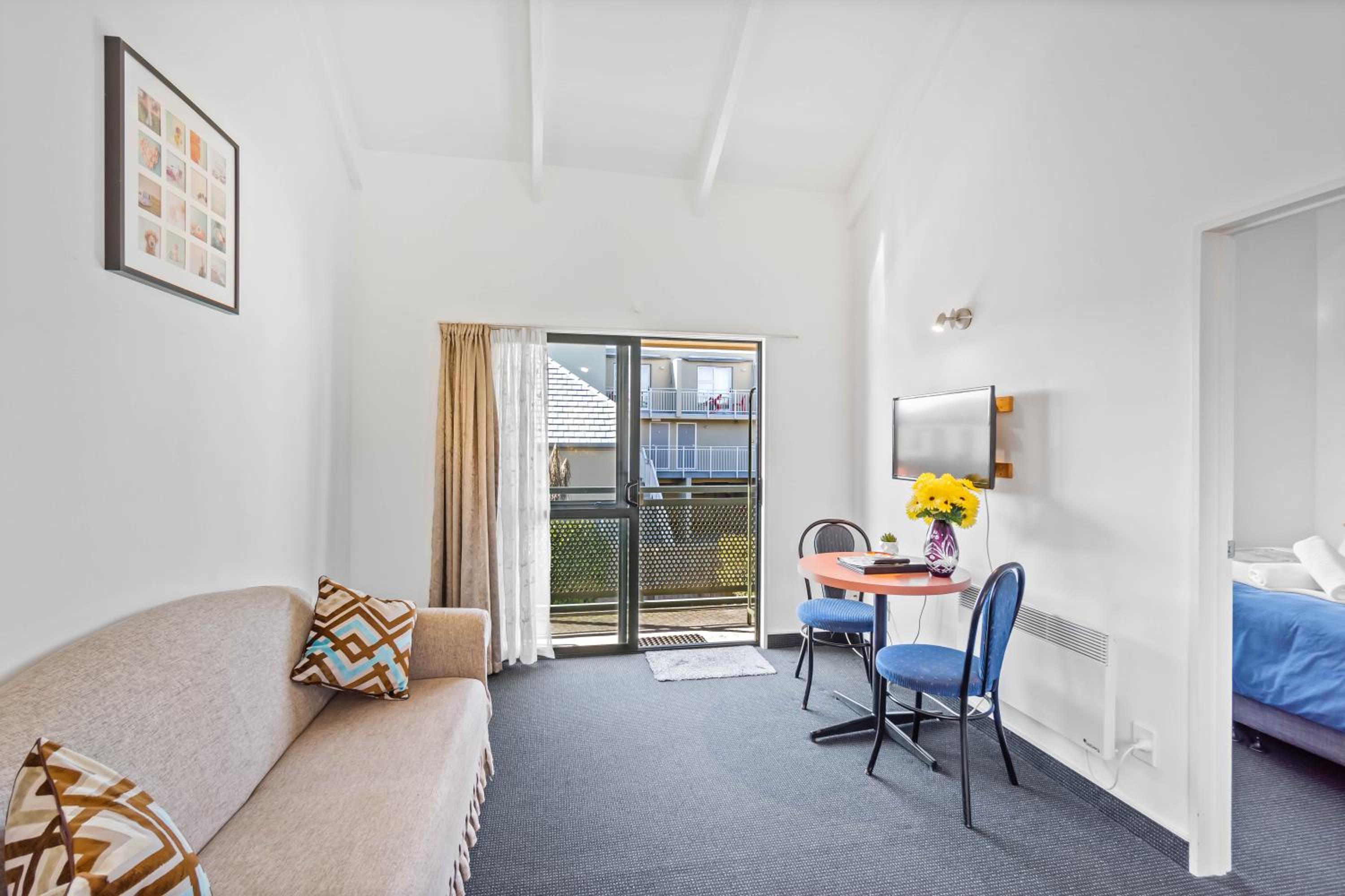 King suite - Top Floor photo 2
