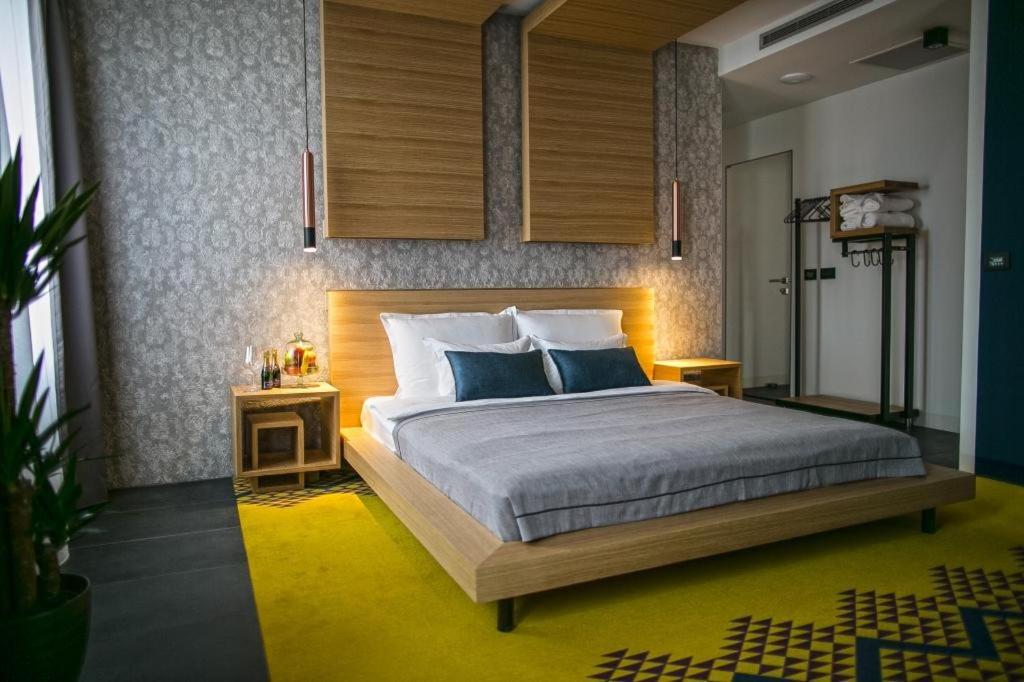 Superior Double Room with City View