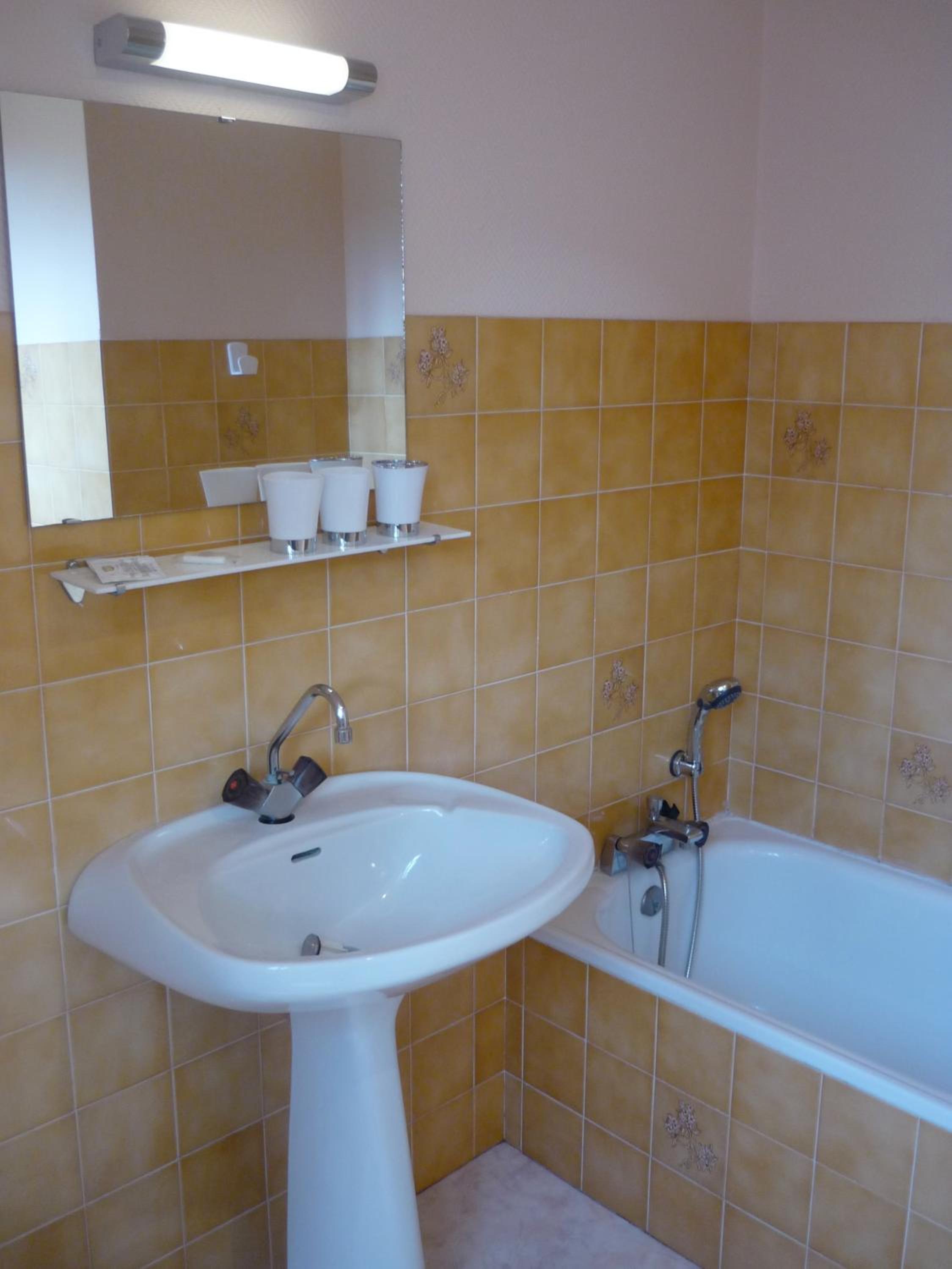 Standard Double Room with Mountain View photo 3
