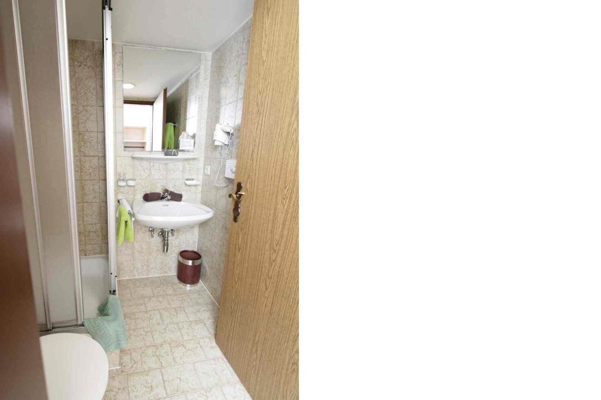 Standard Triple Room - Photo 2