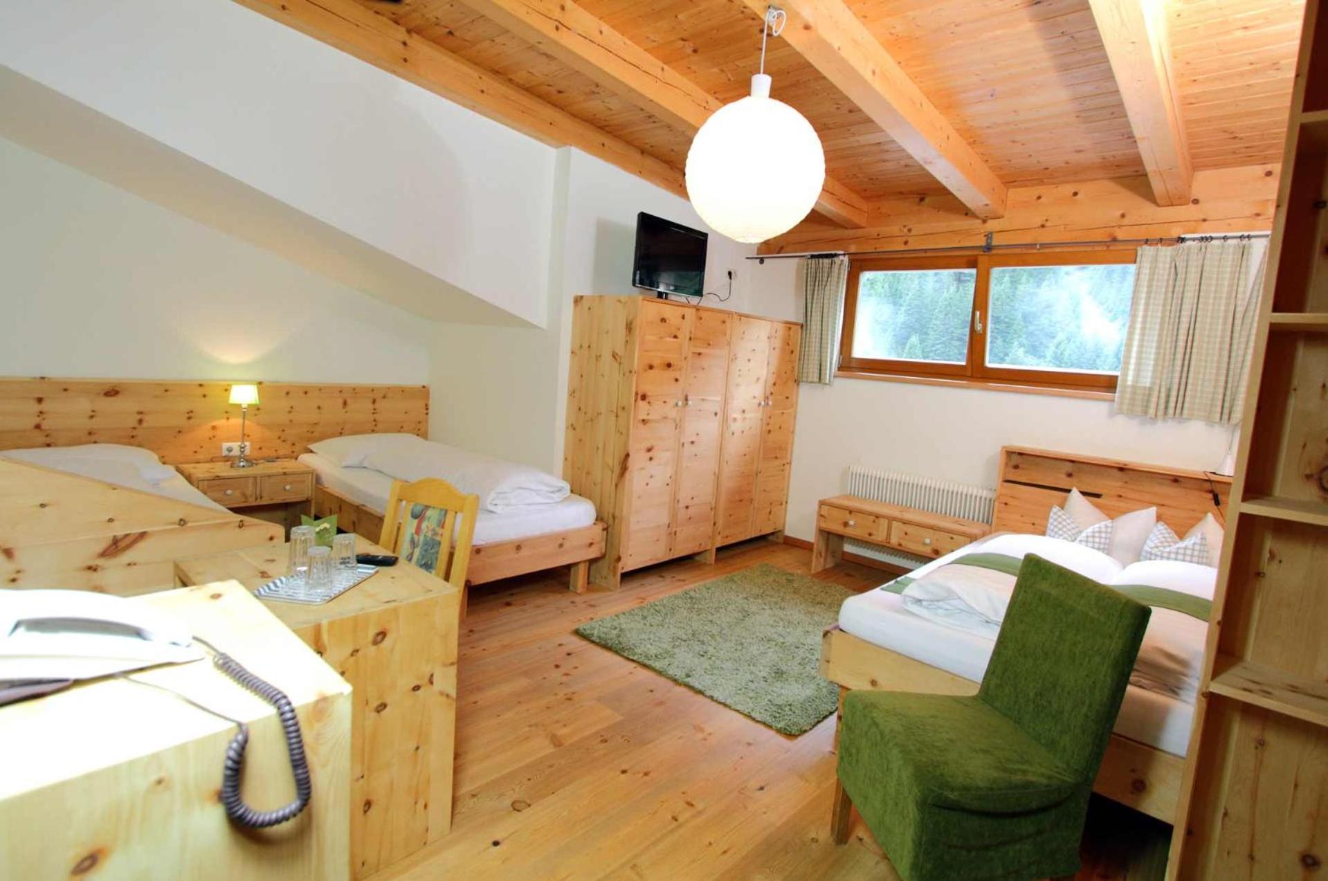 Quadruple Room photo 2