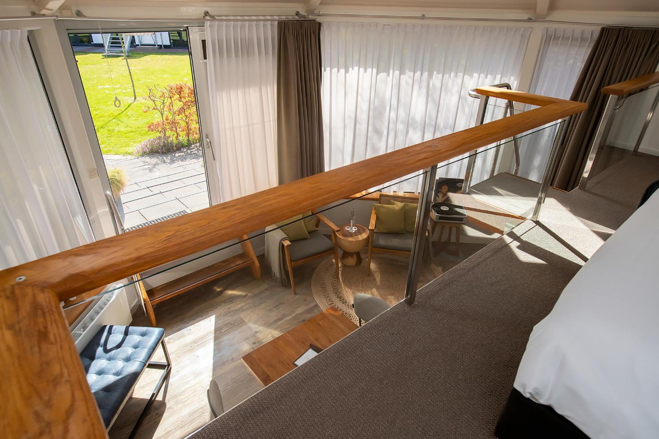 Superior Garden Suite - Photo 6