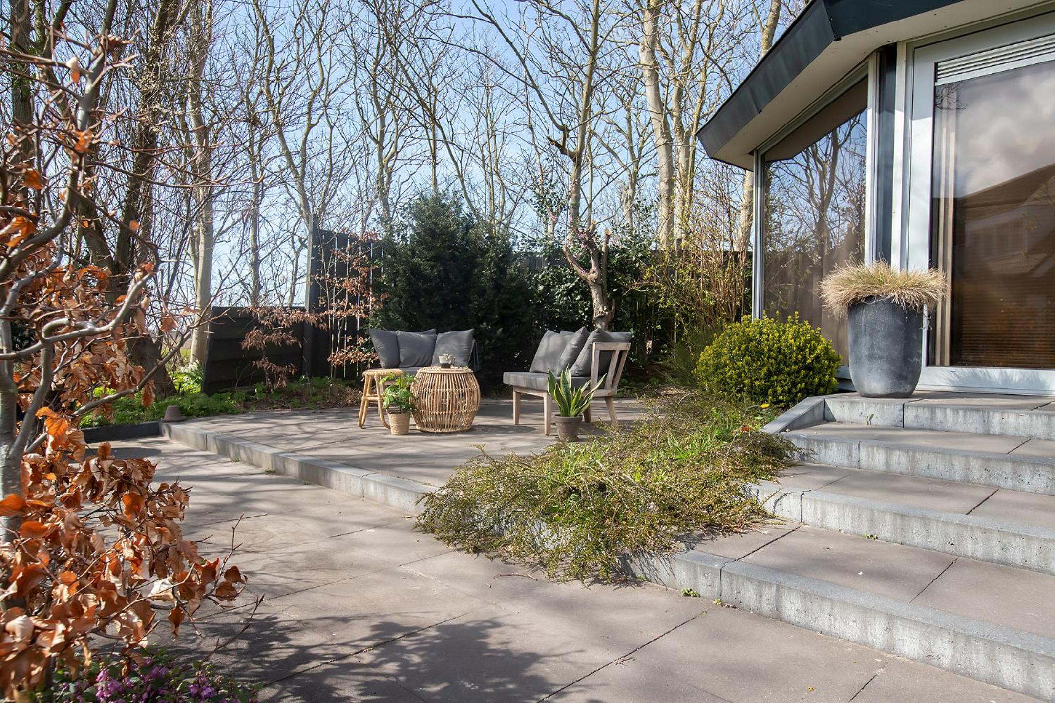 Superior Garden Suite - Photo 16