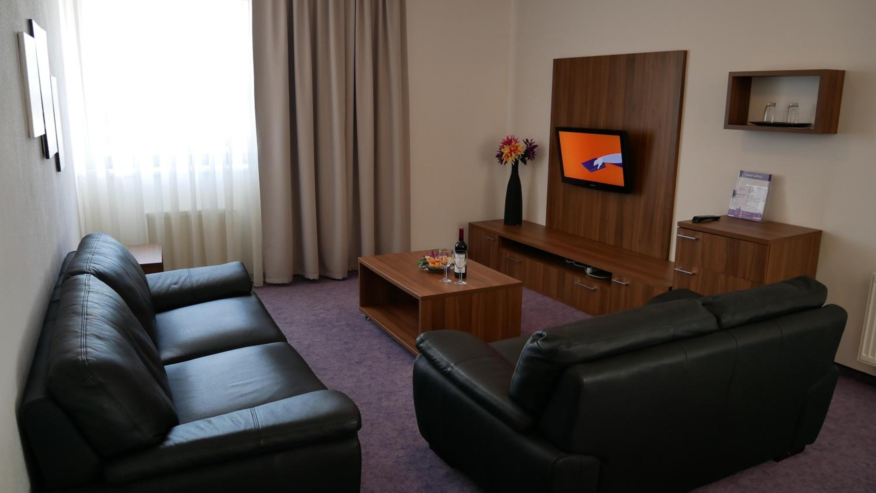 Suite with Free Mini-bar photo 3