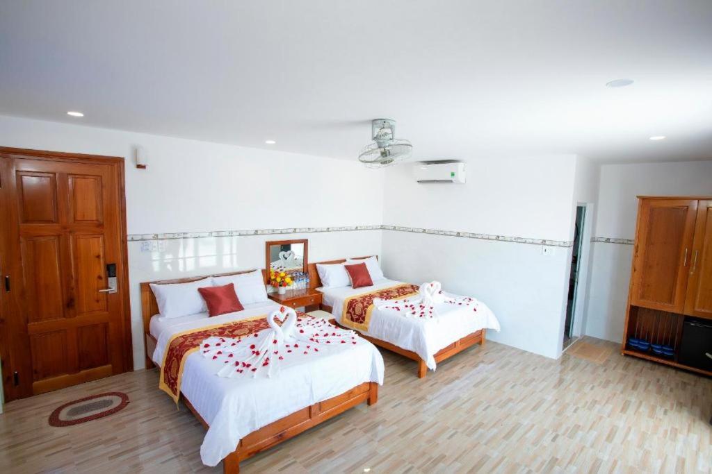 Deluxe Double Room with Balcony and Sea View