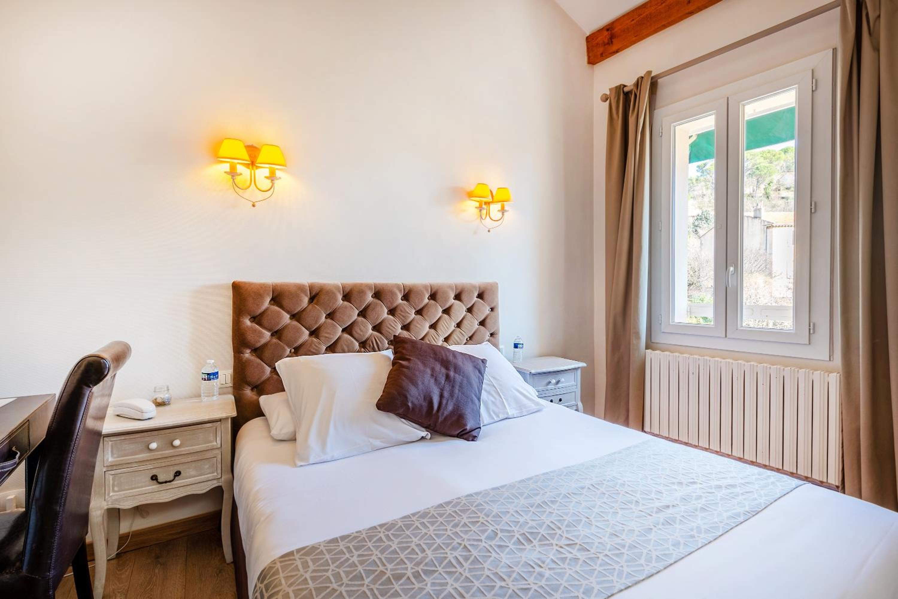 Comfort Suite photo 2