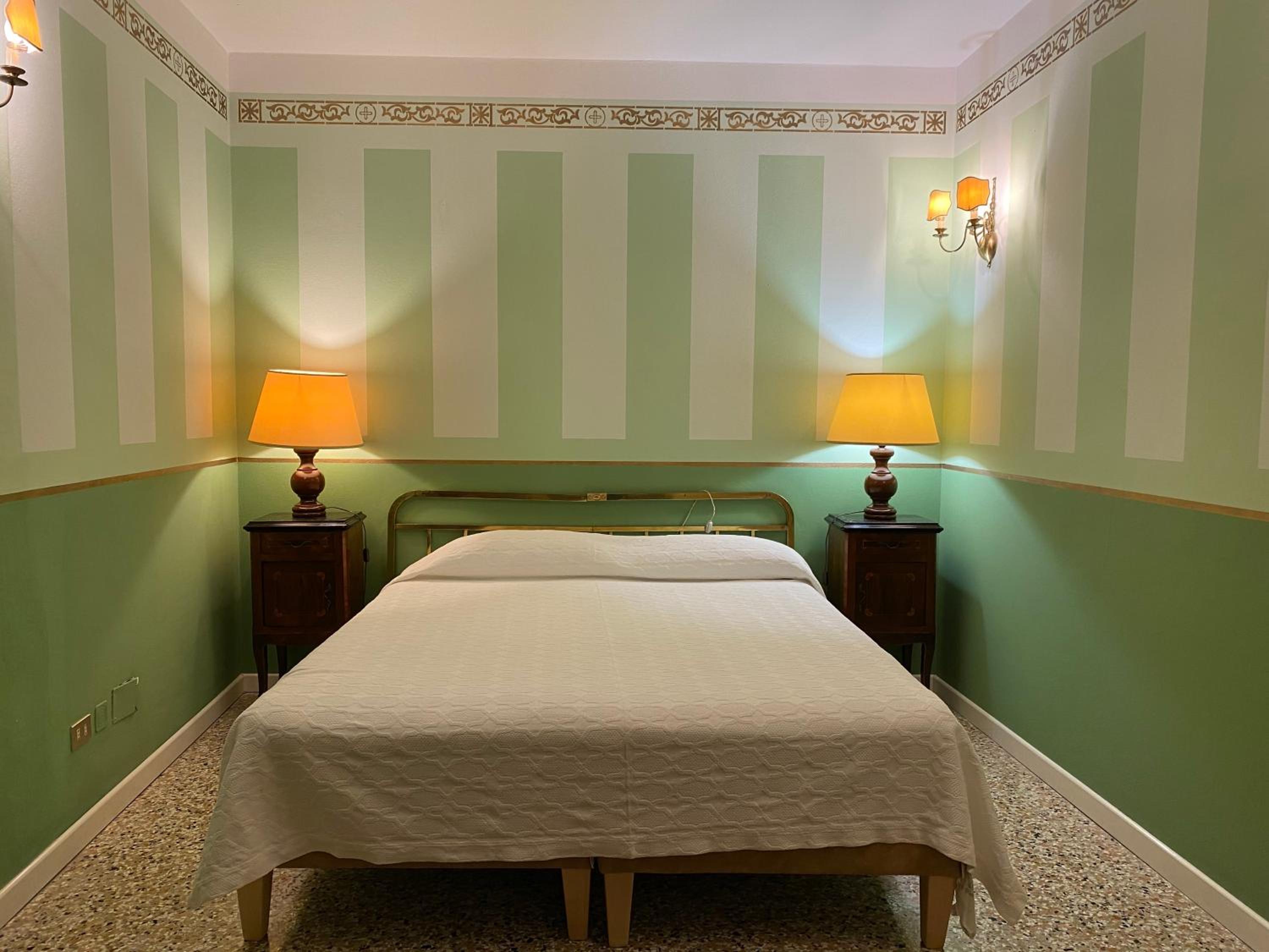 Maisonette photo 1