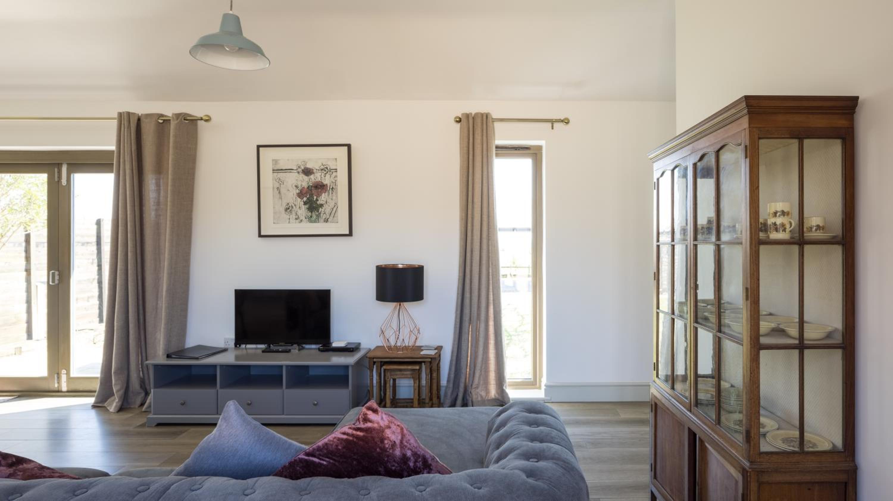Two-Bedroom Apartment - Photo 21