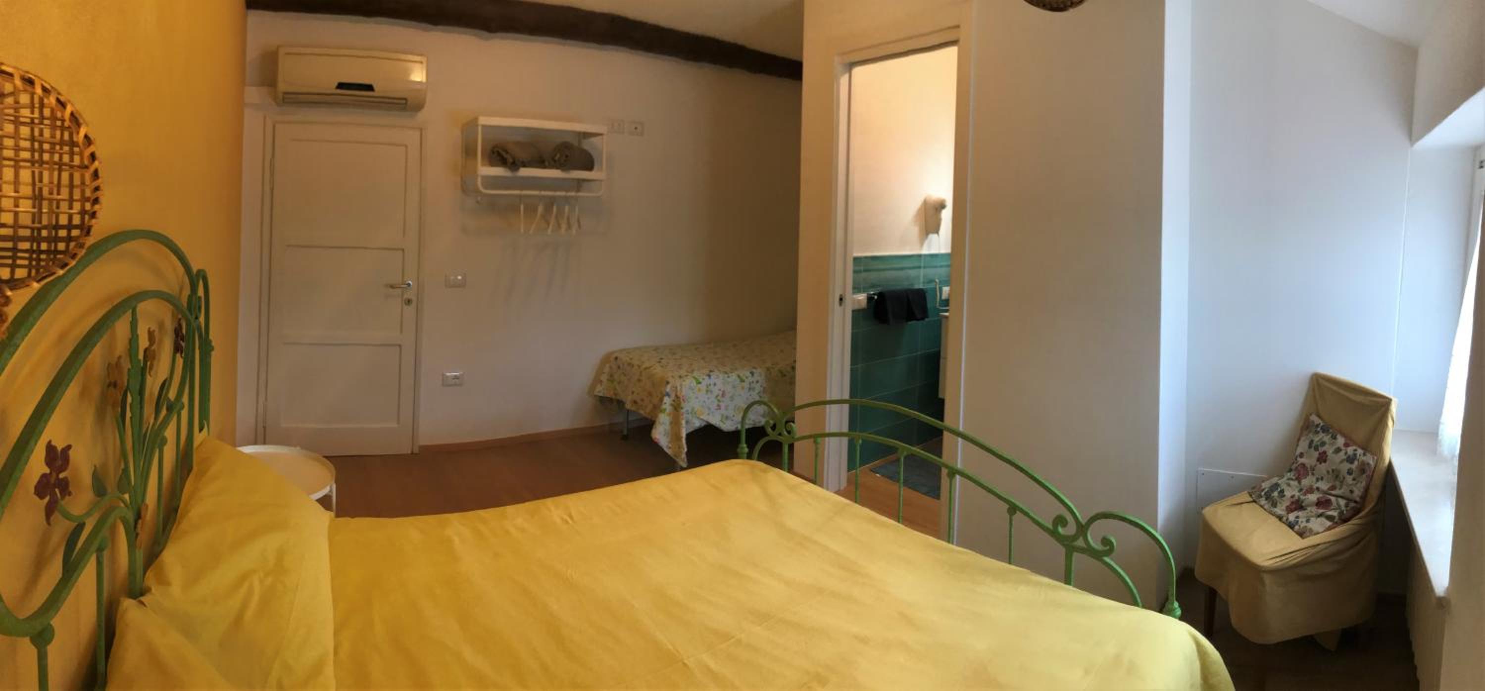 Triple Room - Photo 11