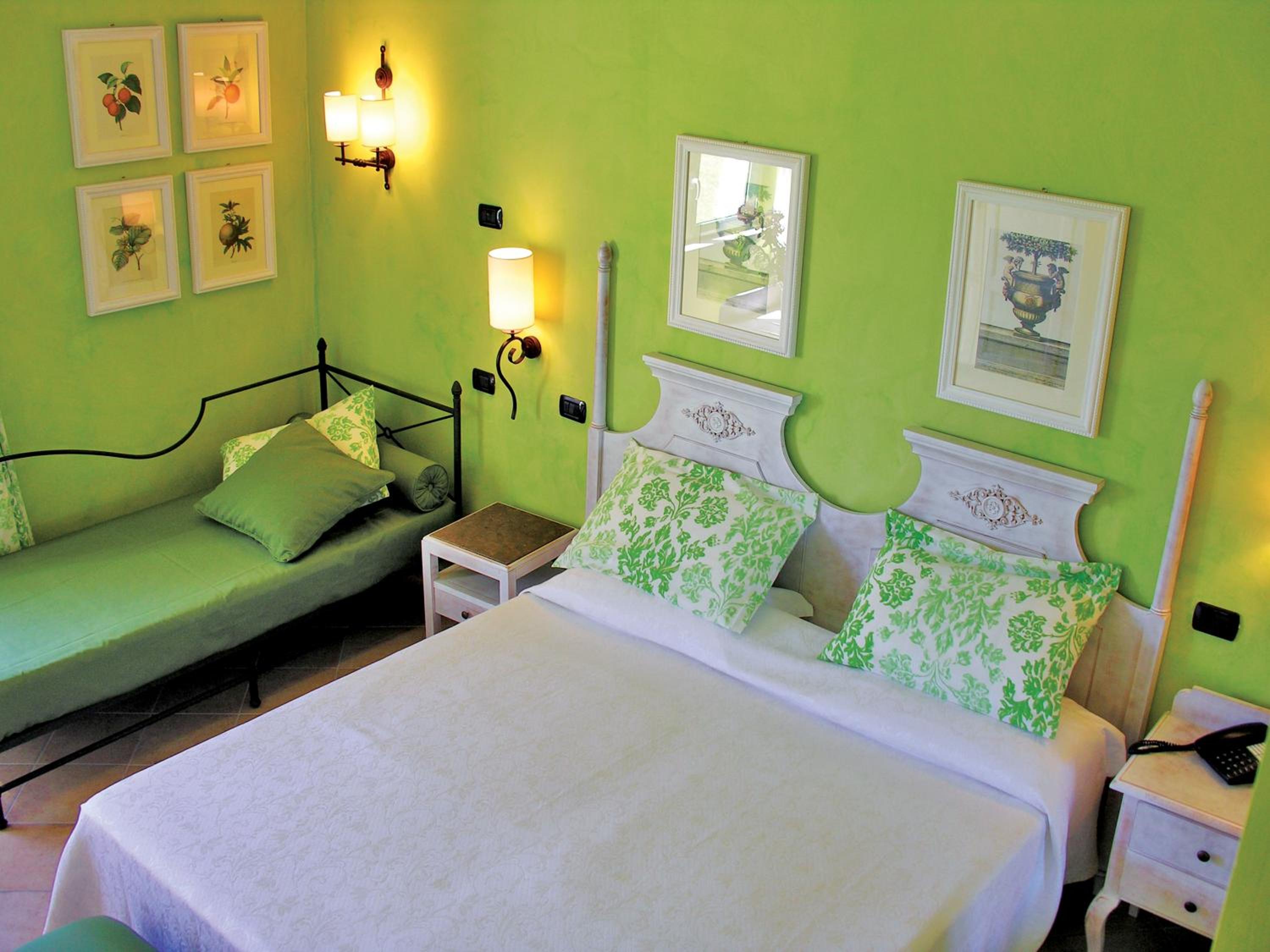 Standard Double or Twin Room photo 2