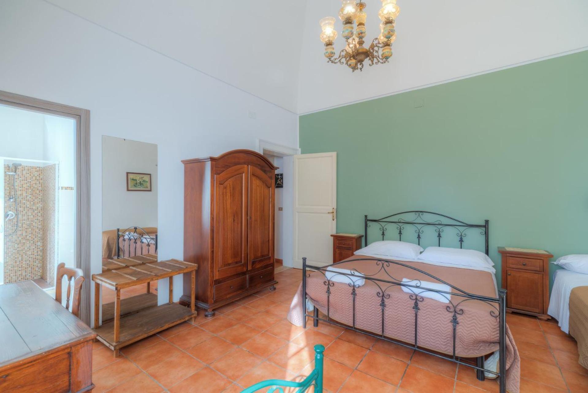 Single Room With Bathroom