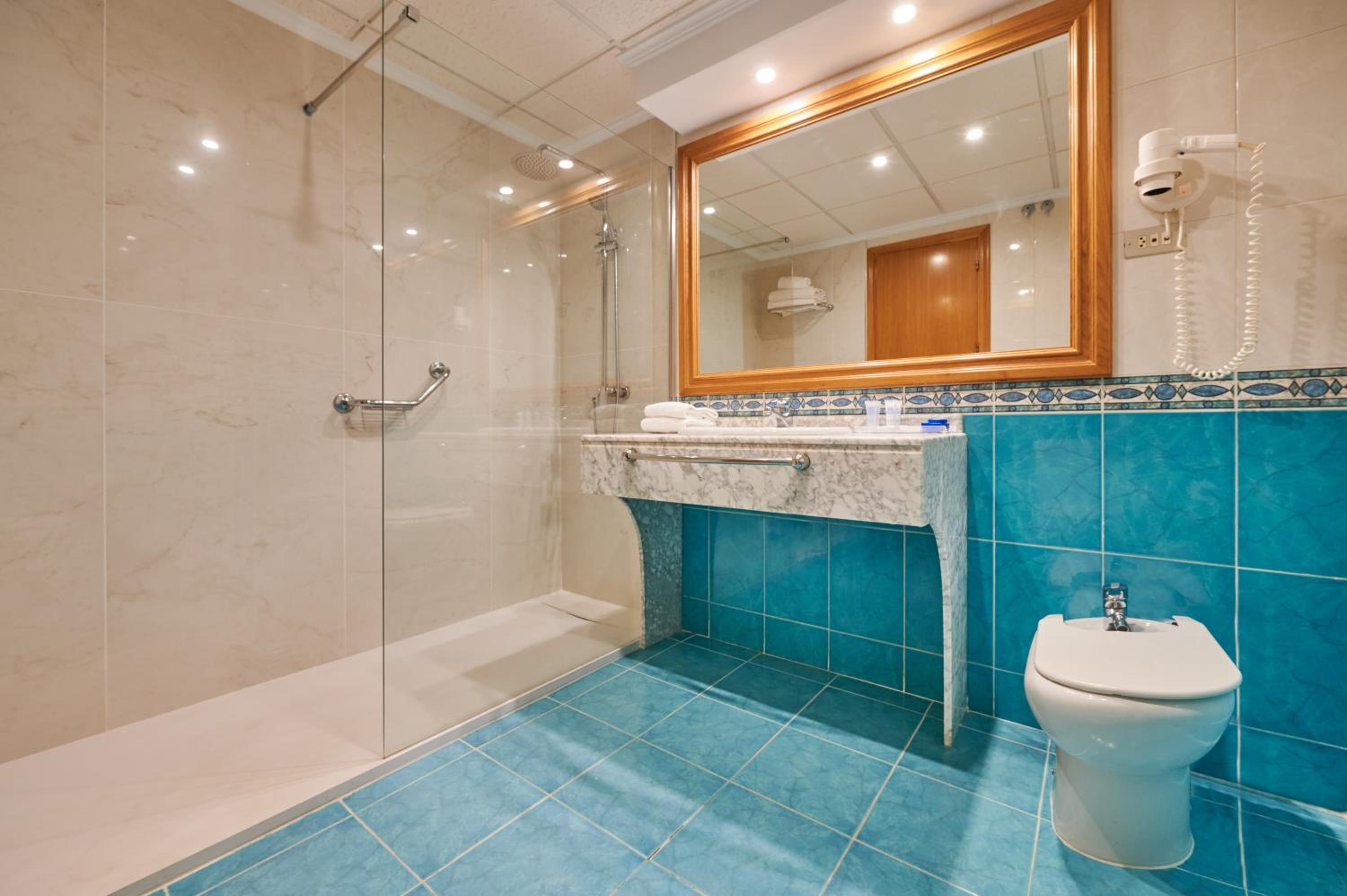 Double Room with Balcony and Sea View photo 2