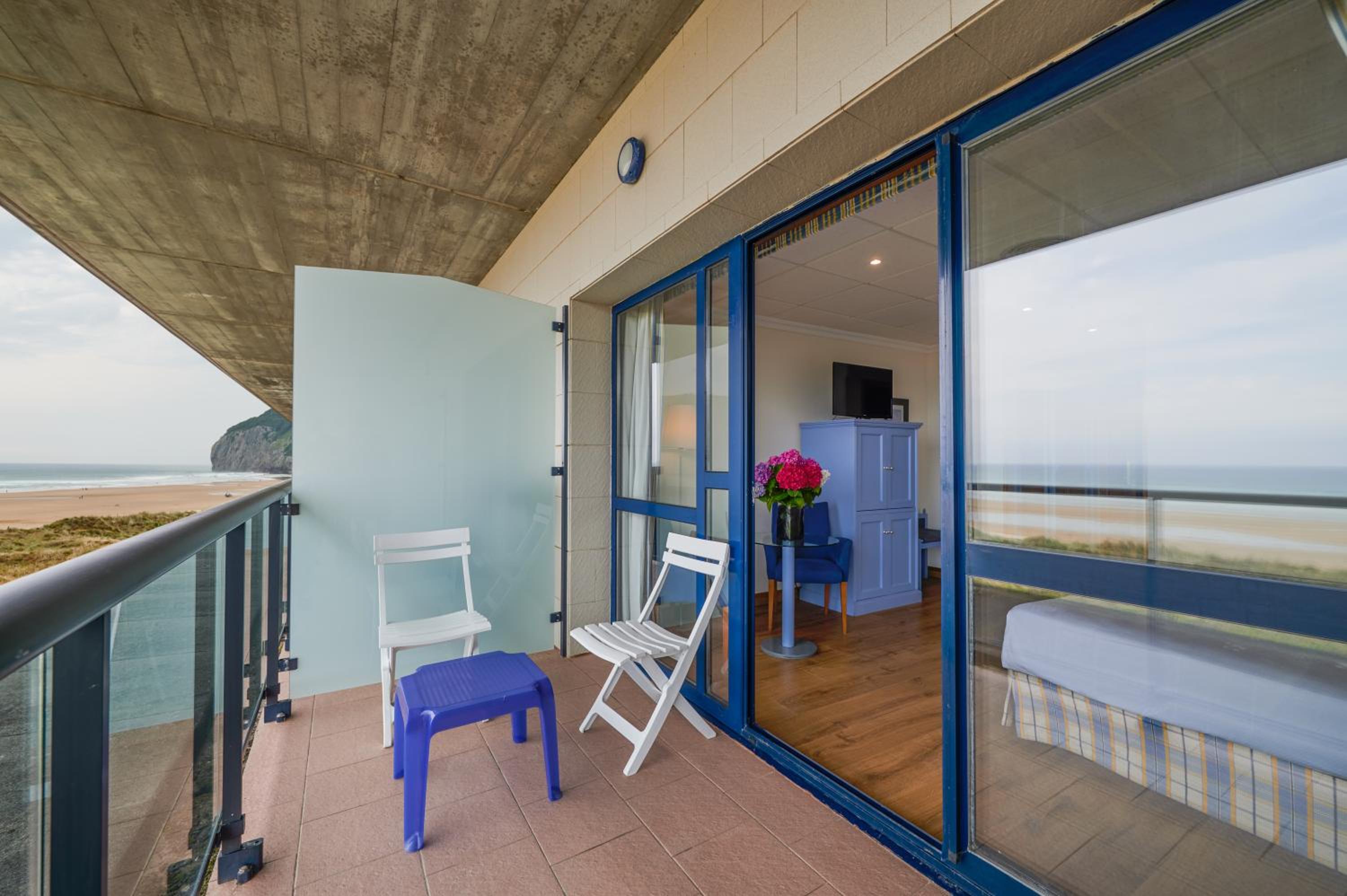 Double Room with Balcony and Sea View photo 3