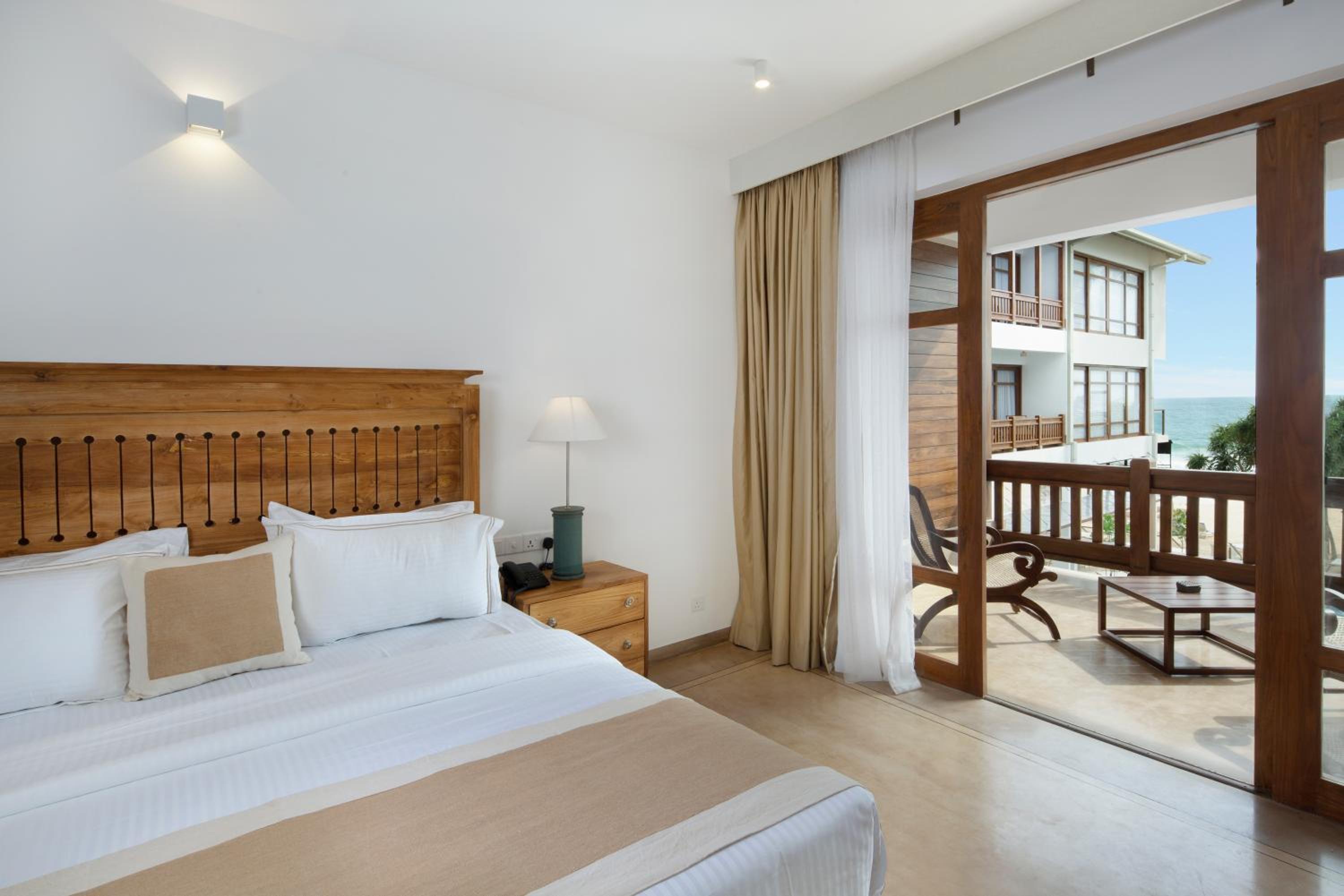 Super Deluxe With Sea View - Photo 6