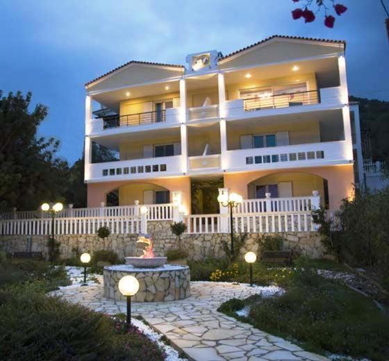 Apartment with Sea View photo 2