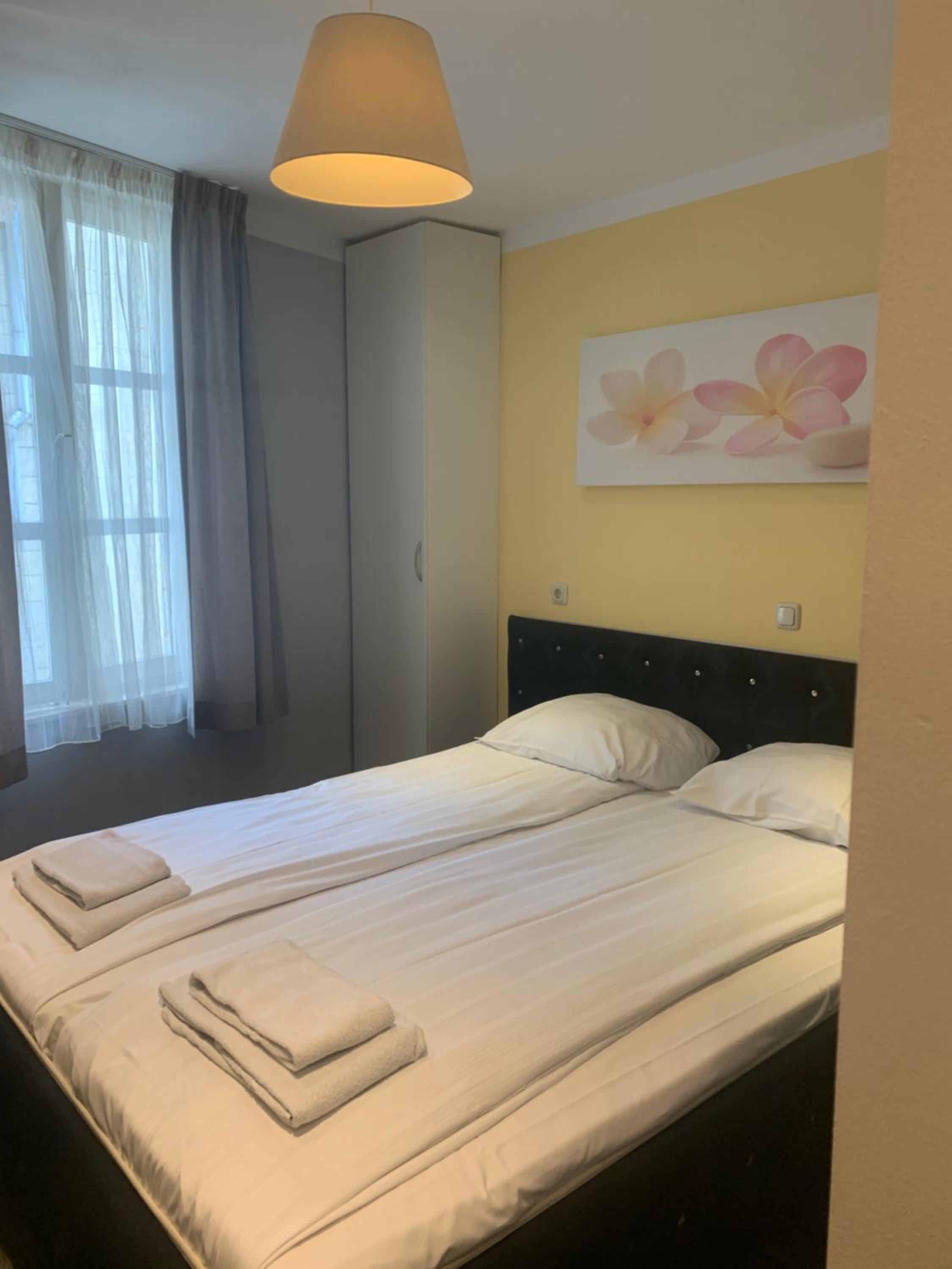 Double Room - Photo 4