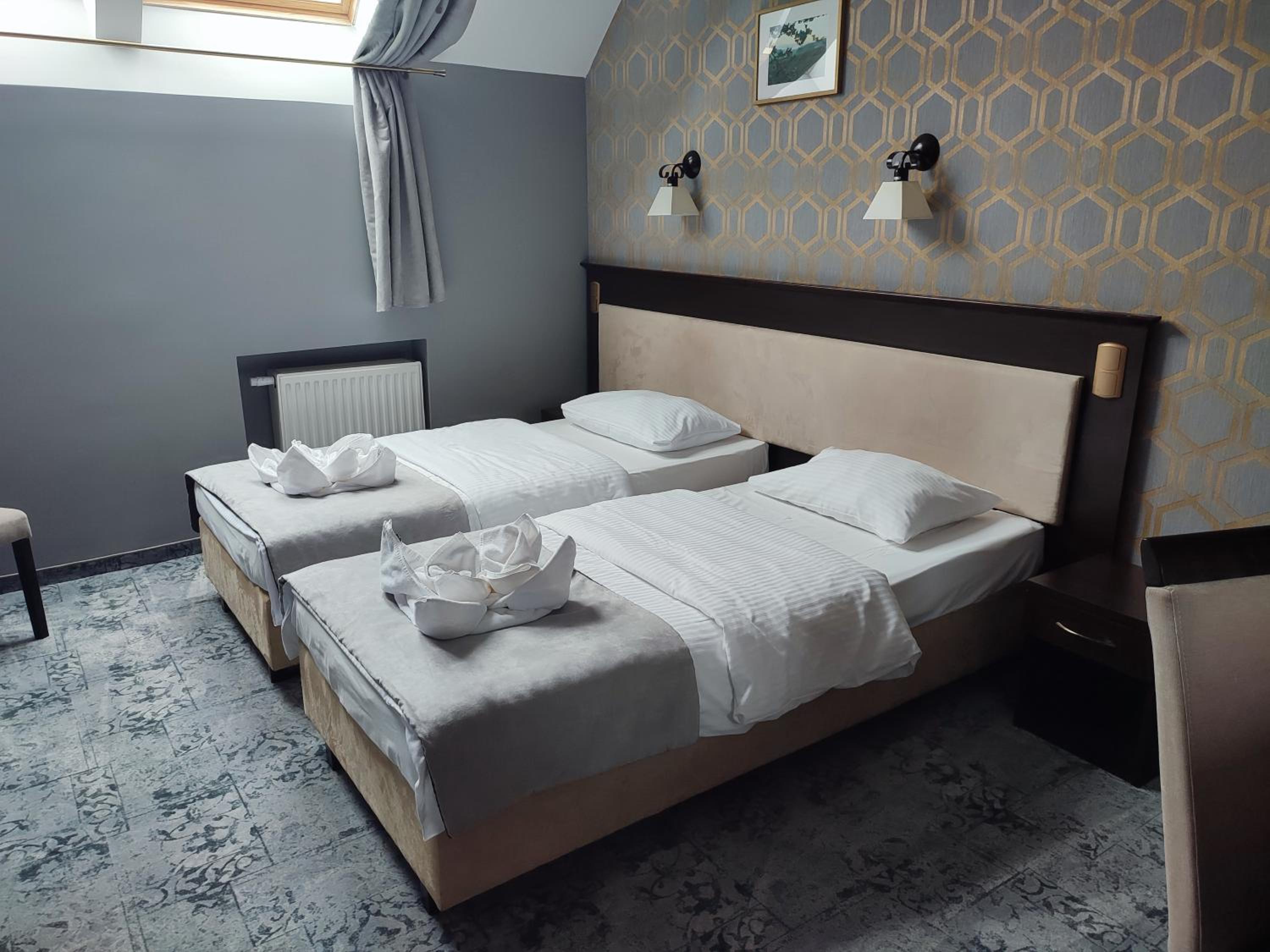 Double or Twin Room - Photo 1