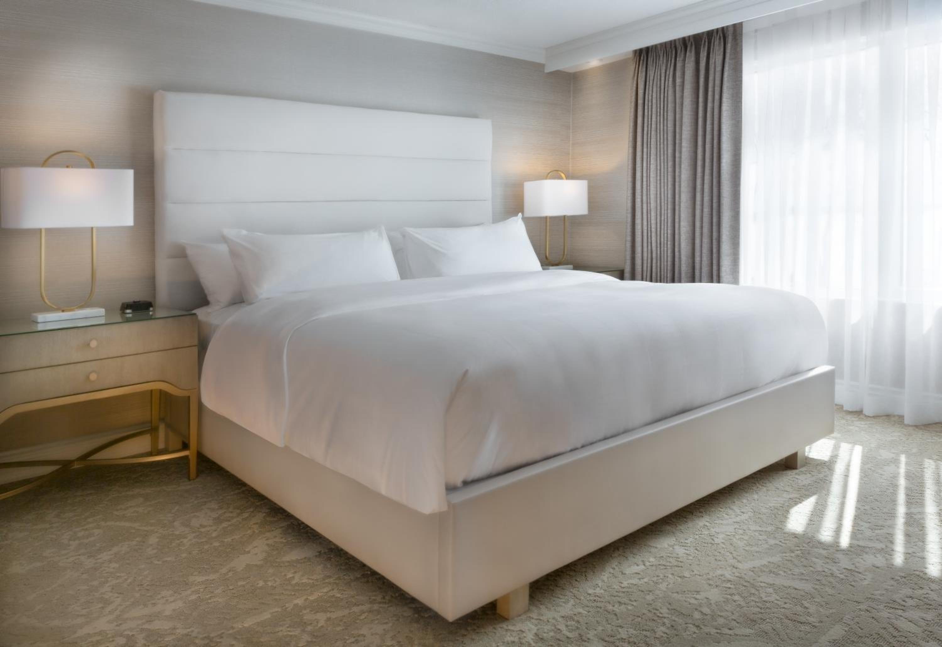 Standard Suite - Photo 4