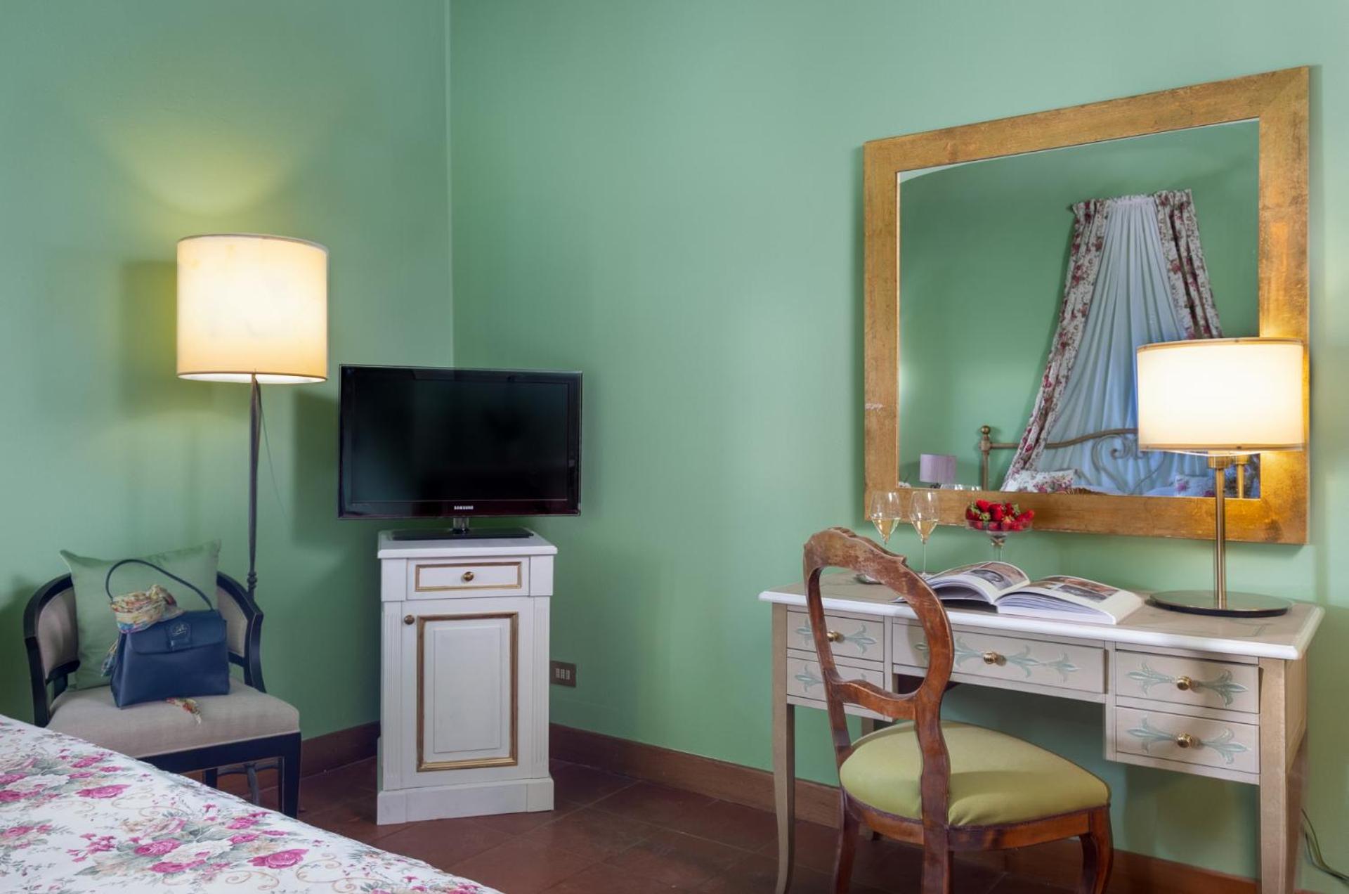 Classic Double Room