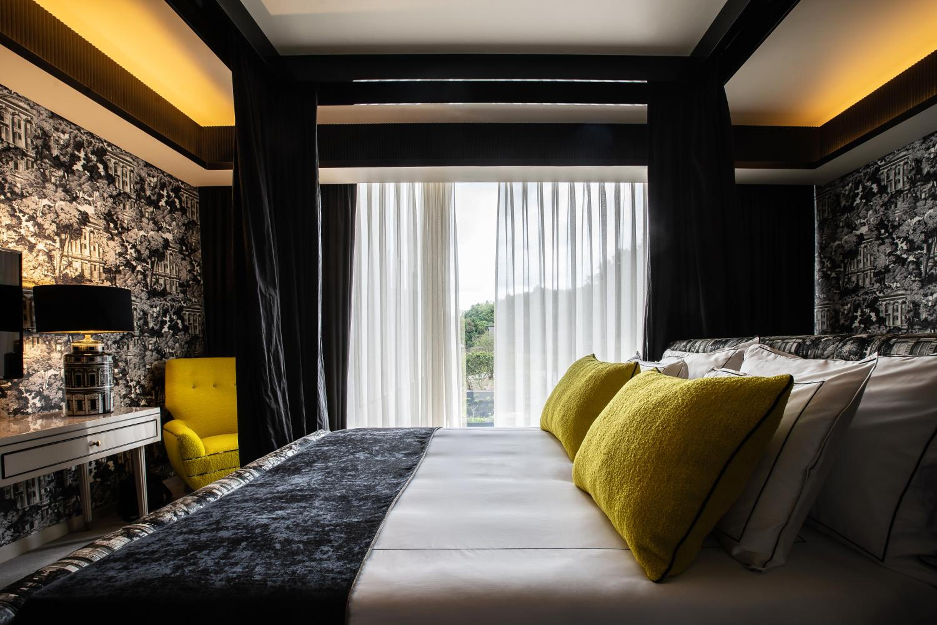 Deluxe Room - Photo 4