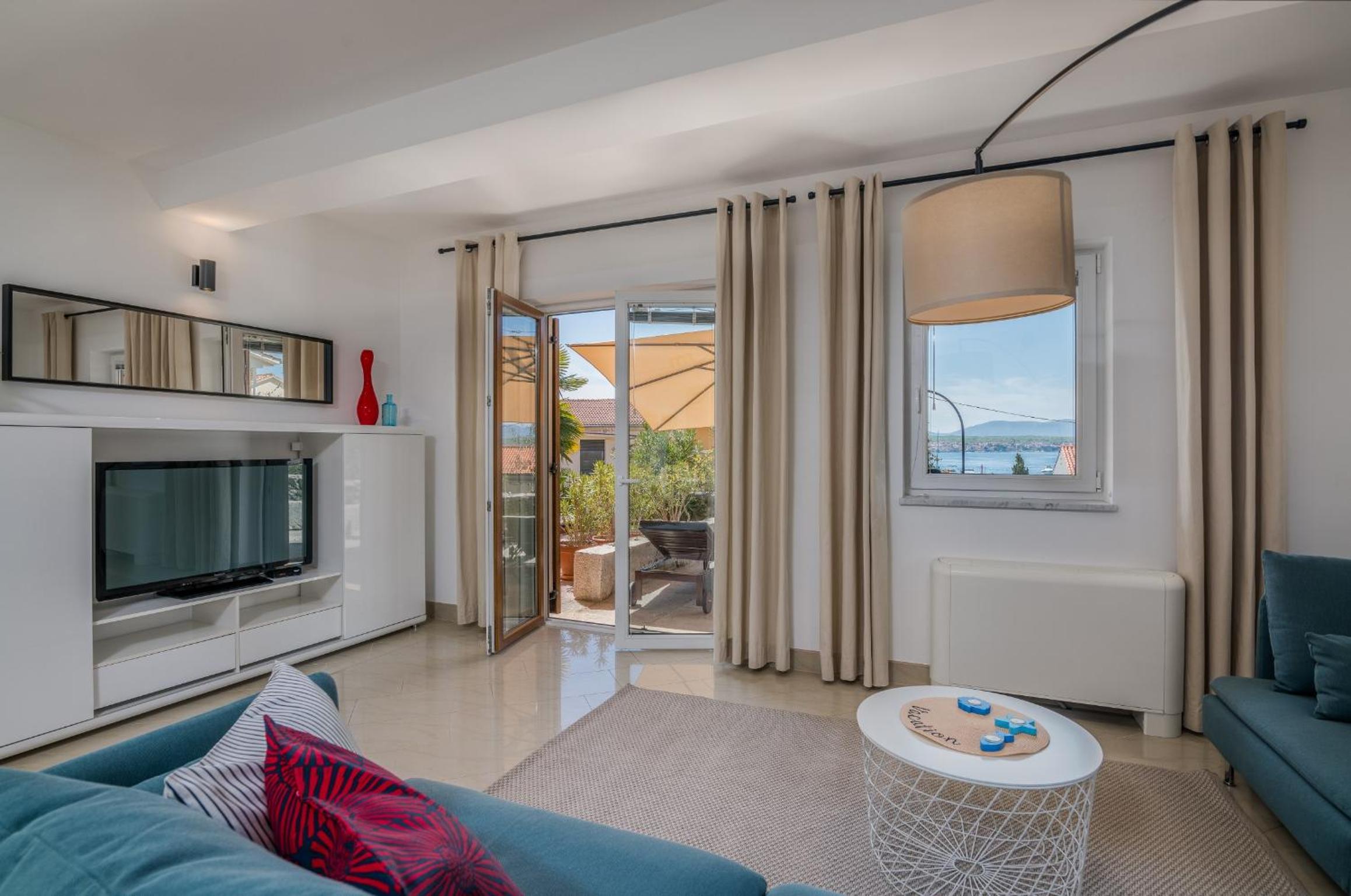 Apartment with Sea View