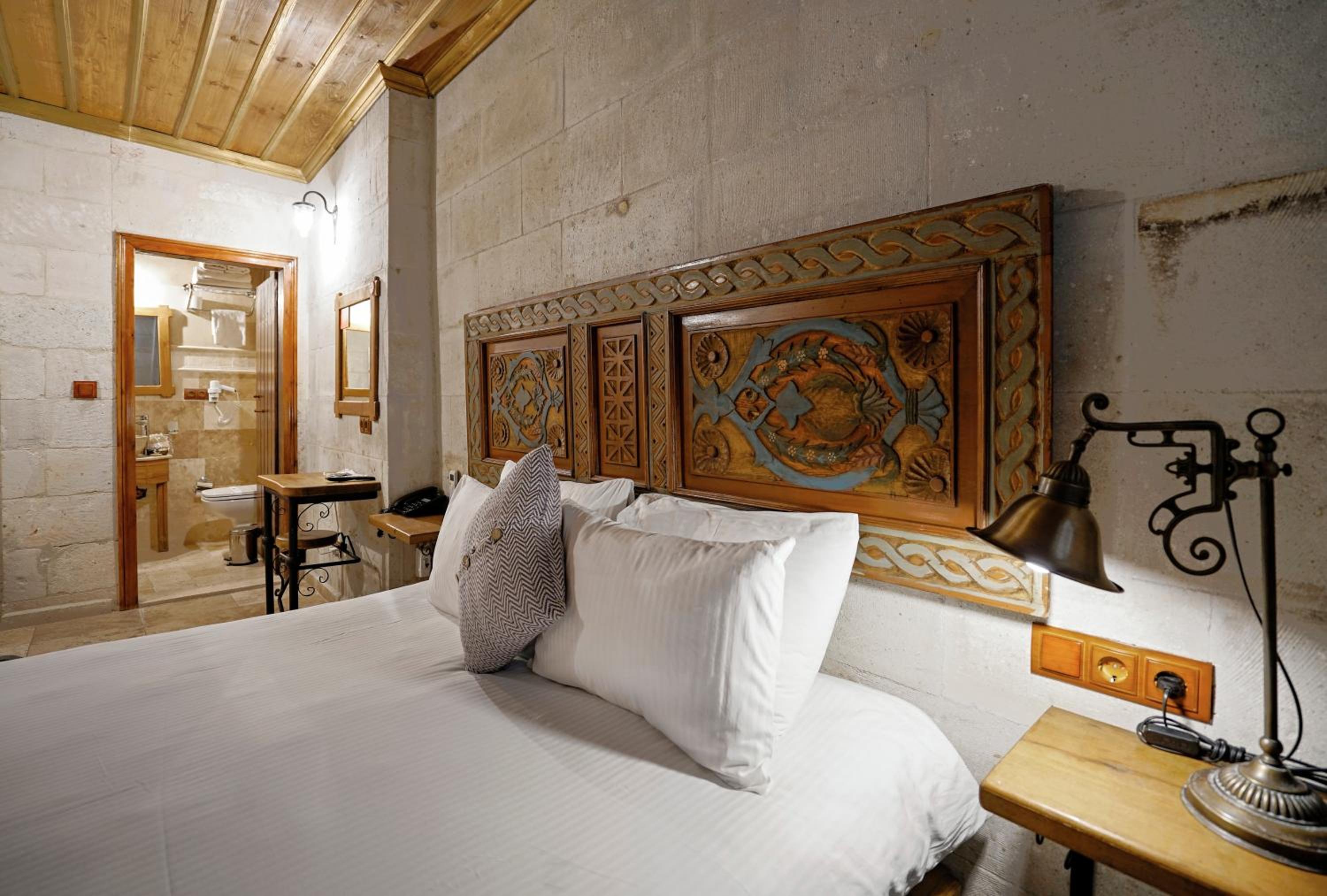 Stone Room - Photo 11