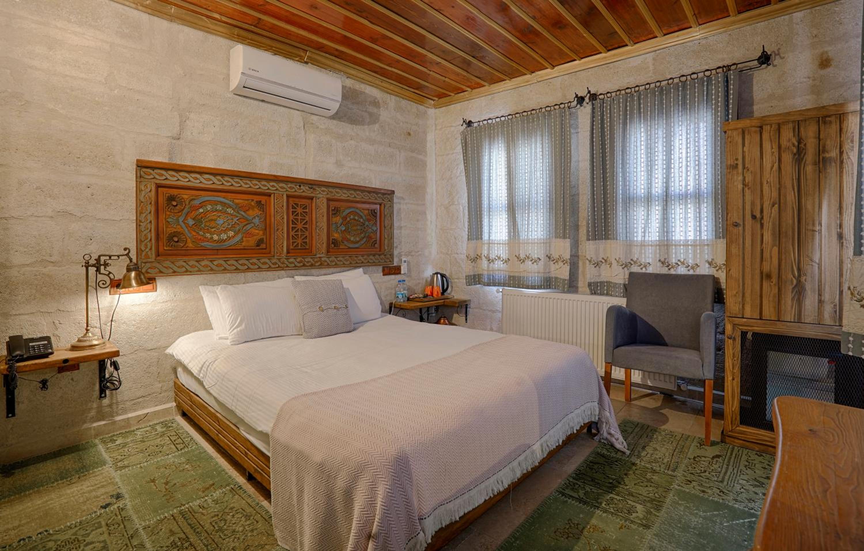 Stone Room - Photo 5
