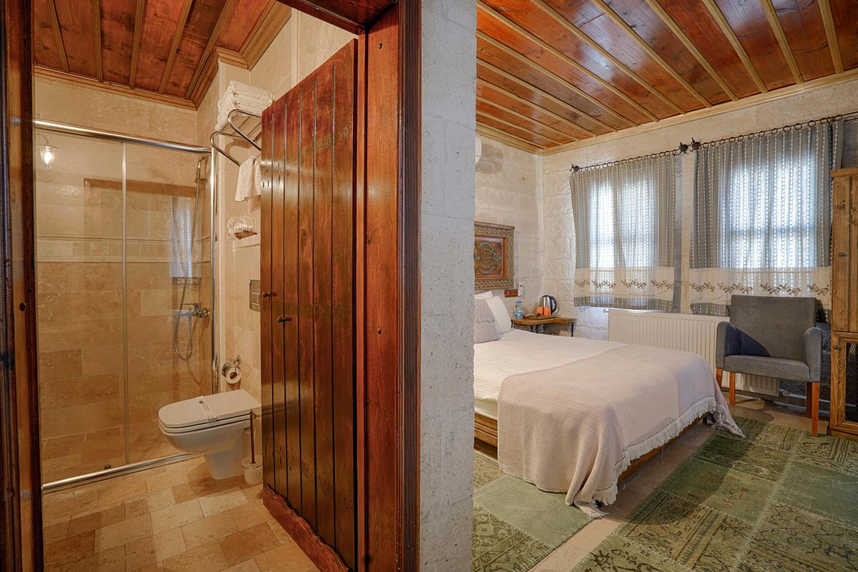 Stone Room - Photo 2