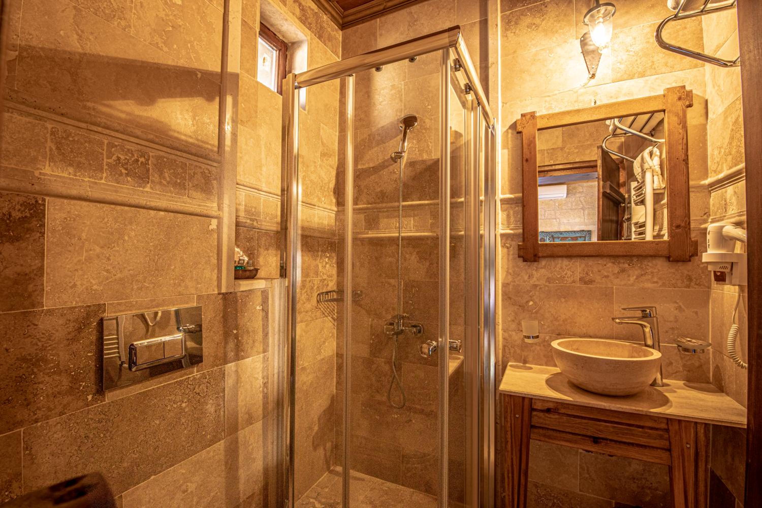 Stone Room - Photo 3