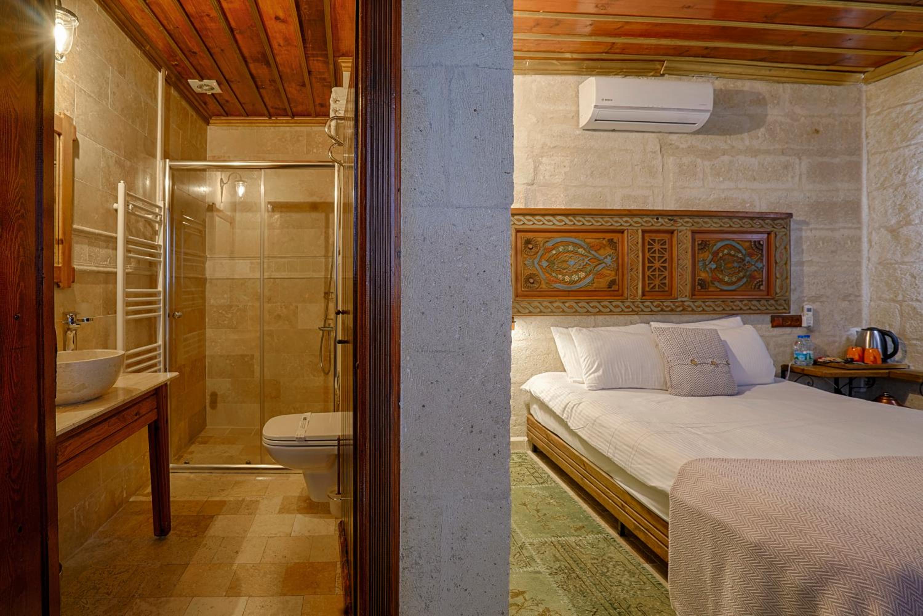 Stone Room - Photo 4