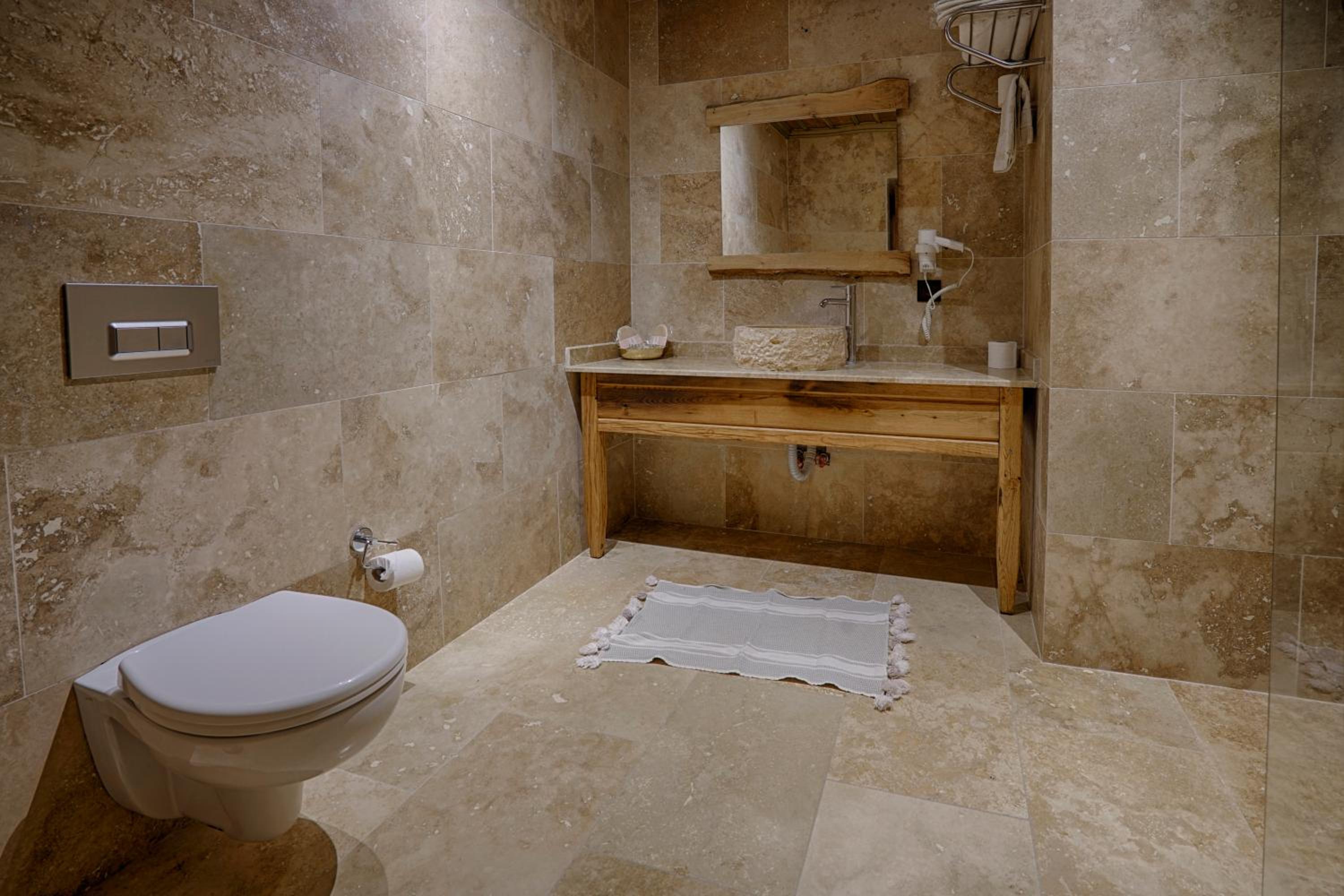 Deluxe Room - Photo 15