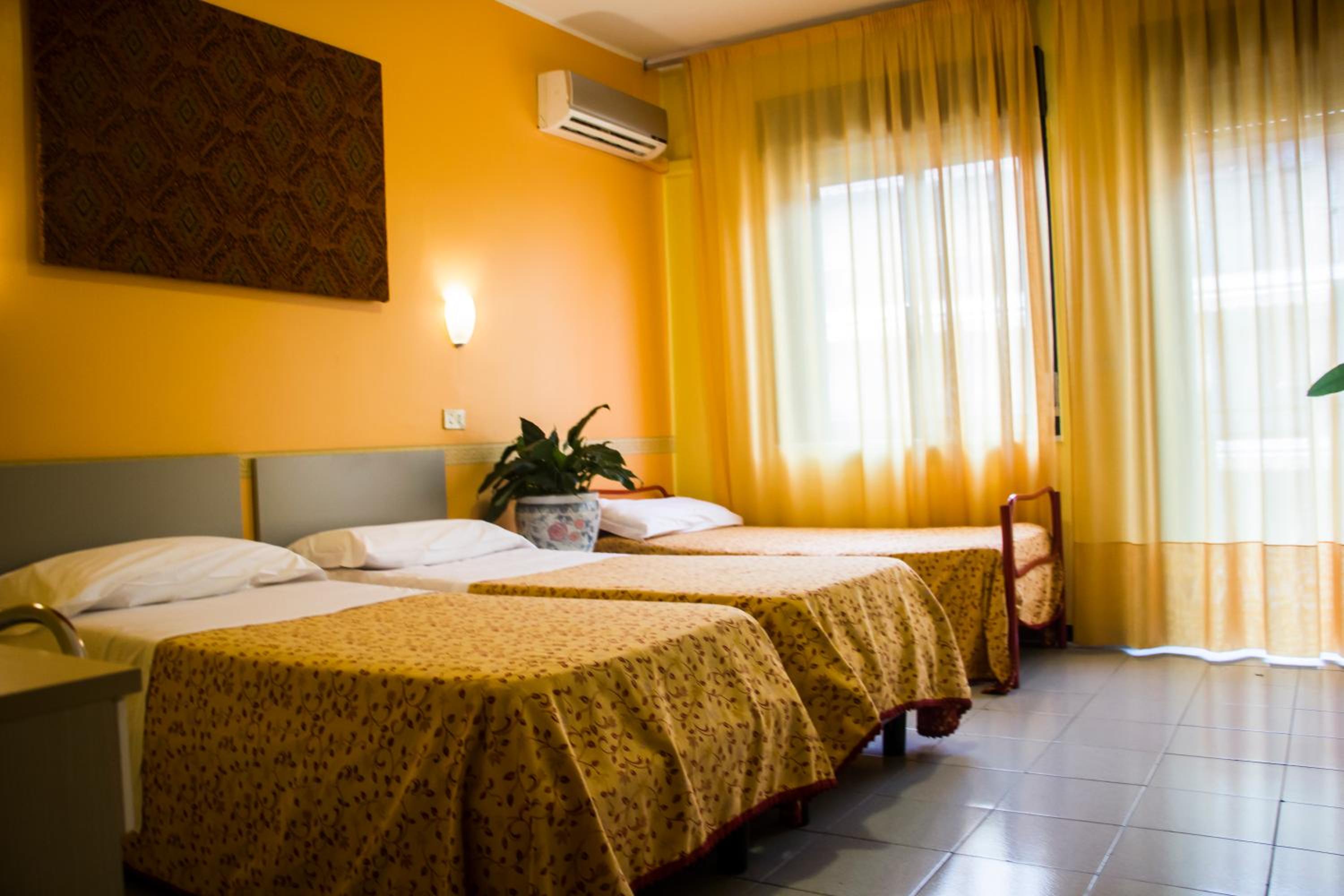 Superior Triple Room - Photo 1