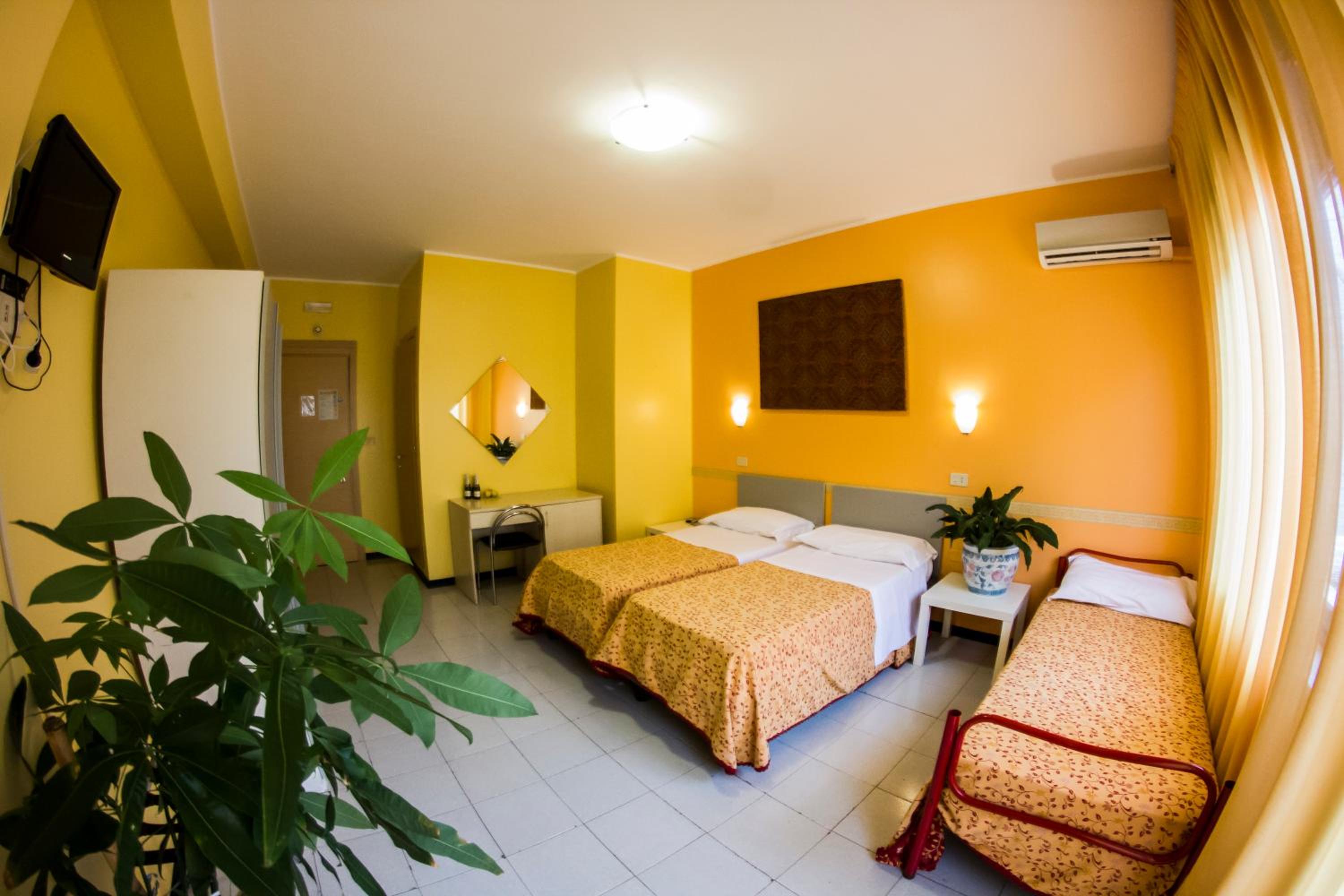 Superior Triple Room - Photo 5