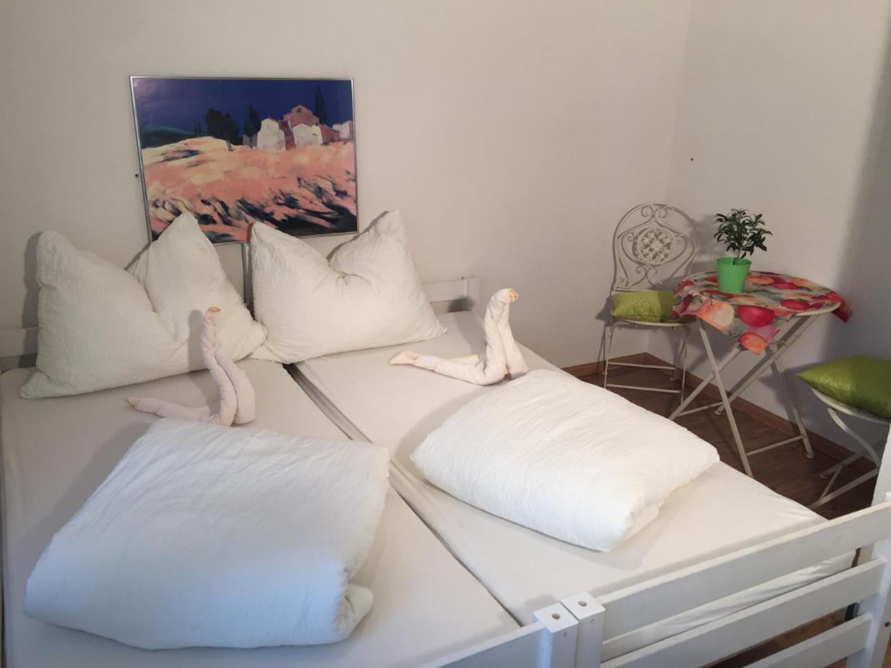 Quadruple Room with Private Bathroom photo 2