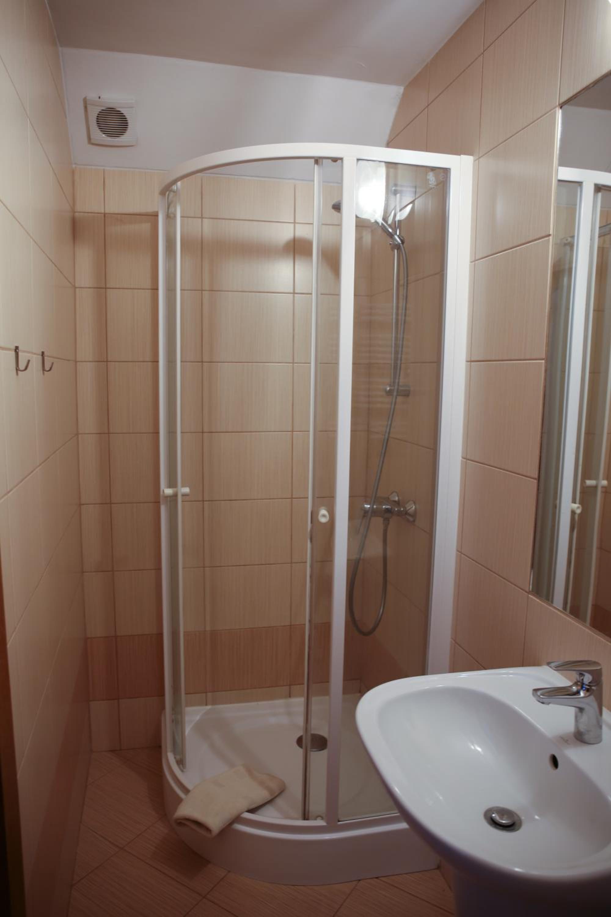 Double Room - Photo 3