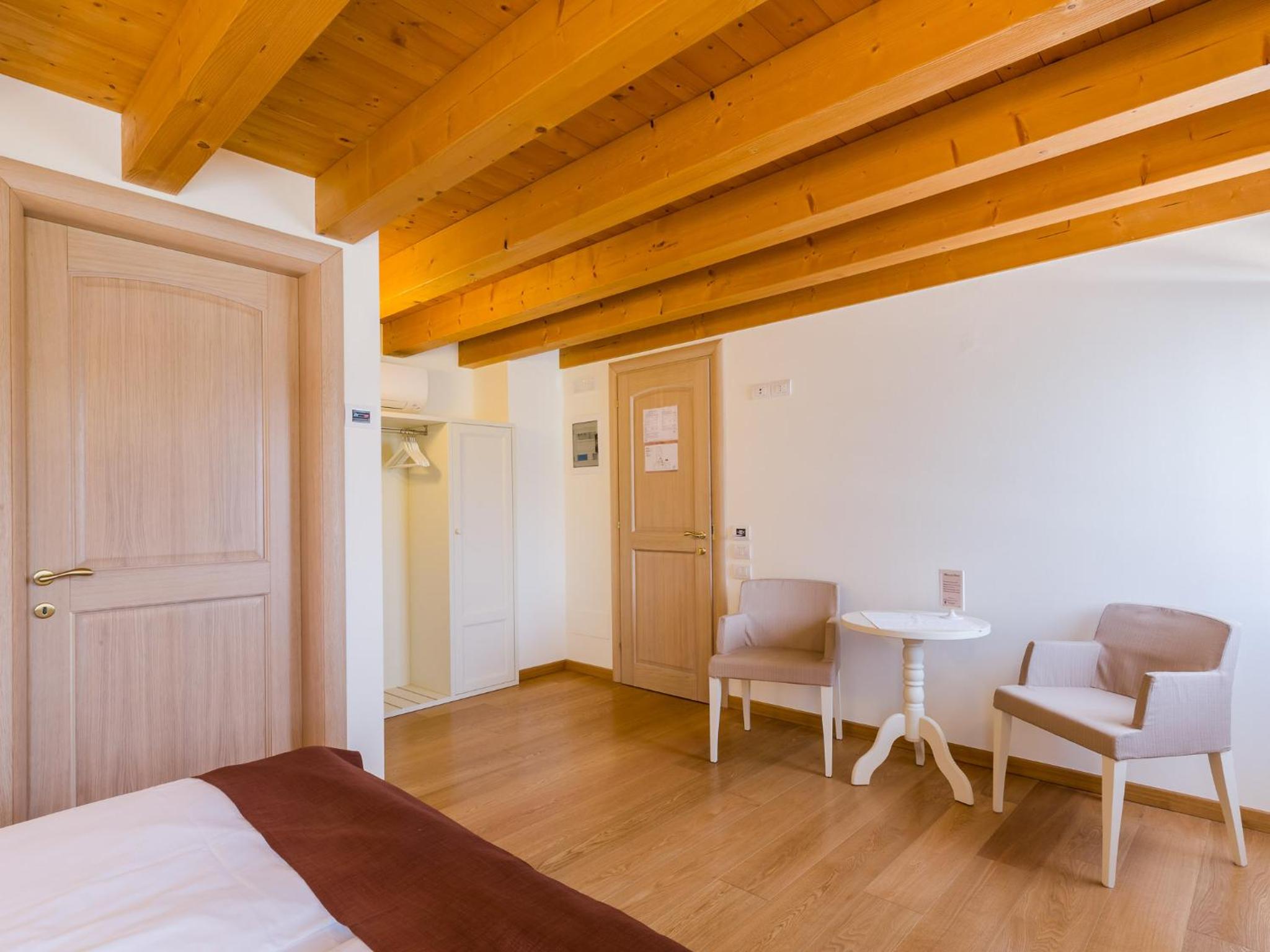 Standard Double or Twin Room photo 1