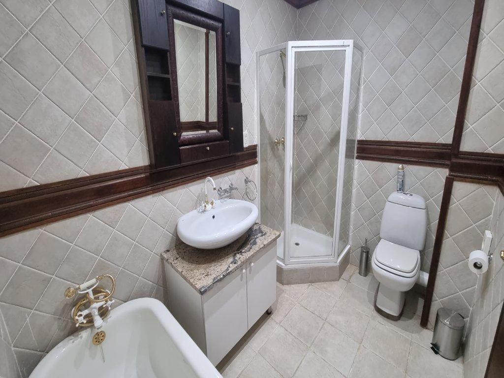 Comfort King Room photo 3