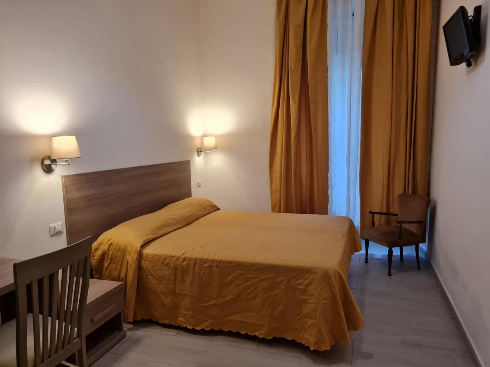Double or Twin Room photo 1