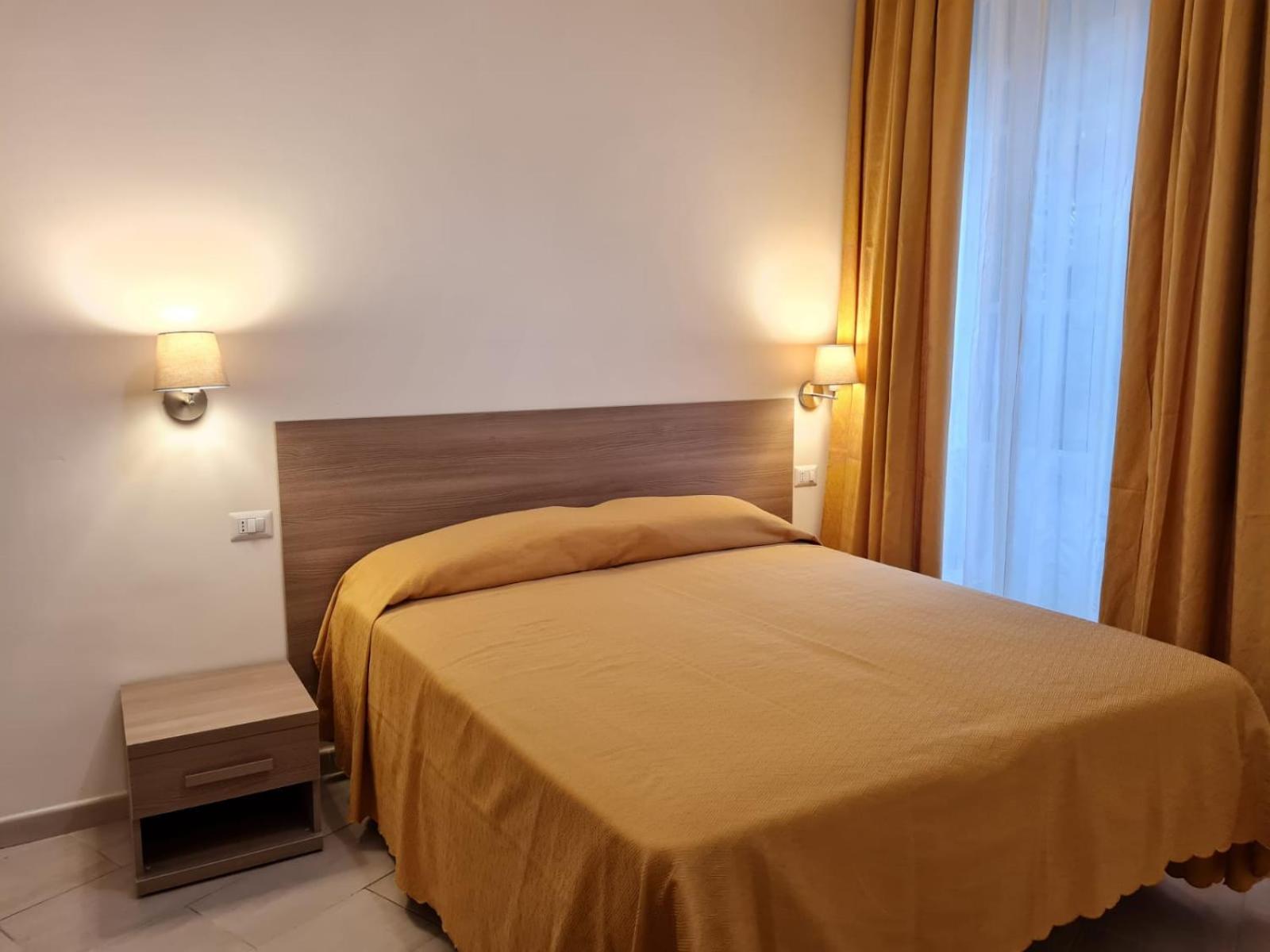 Double or Twin Room photo 3