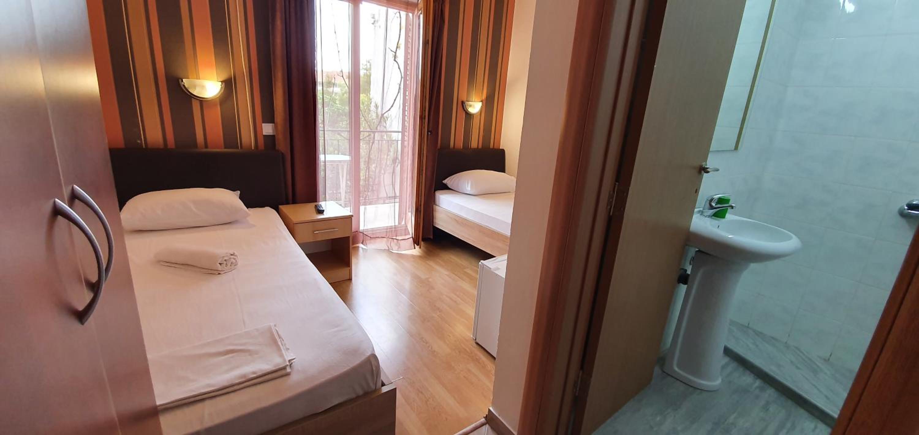 Twin Room with Balcony photo 1