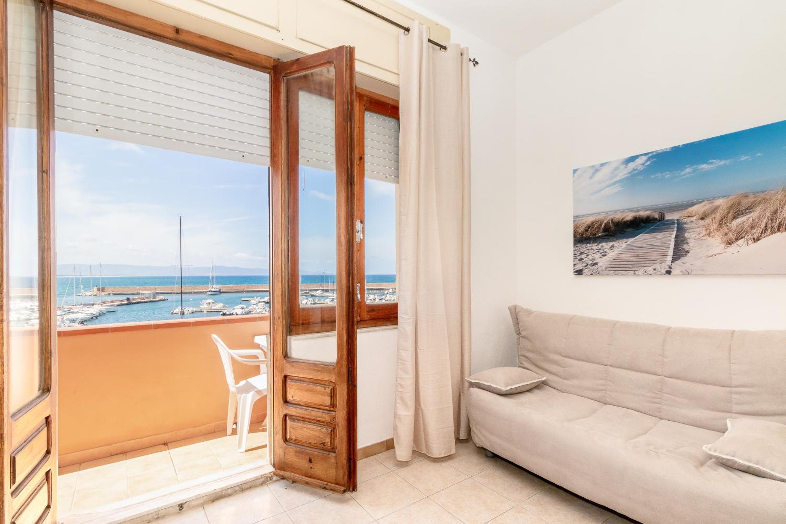 Superior One-Bedroom Apartment with Balcony - Photo 13